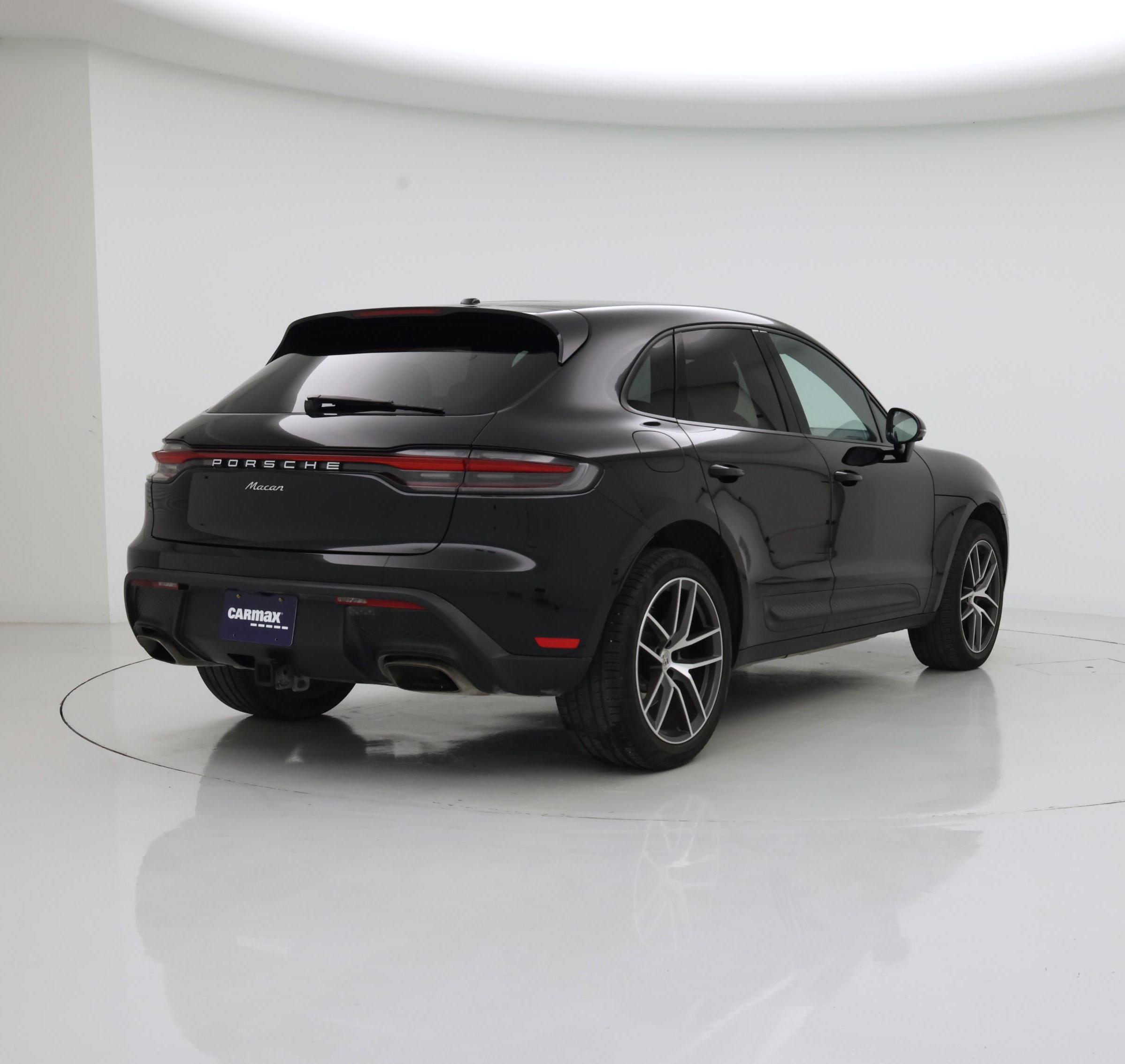 Thumbnail: 2023 Porsche Macan - 8