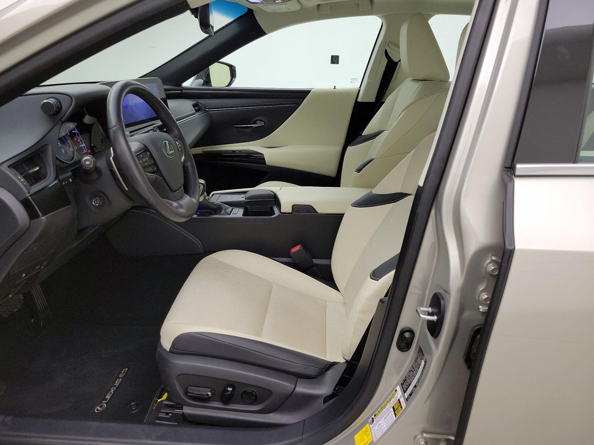 Thumbnail: 2022 Lexus ES - 11