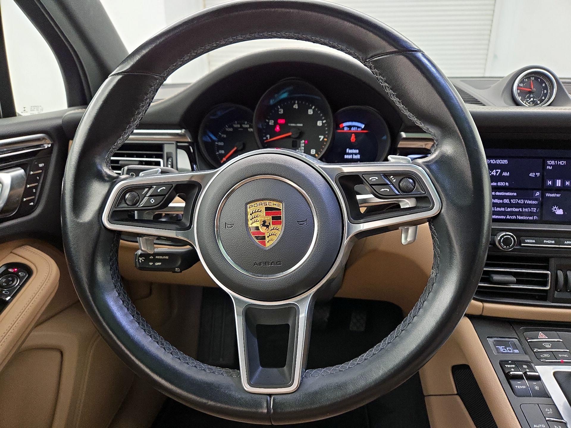 Thumbnail: 2021 Porsche Macan - 10