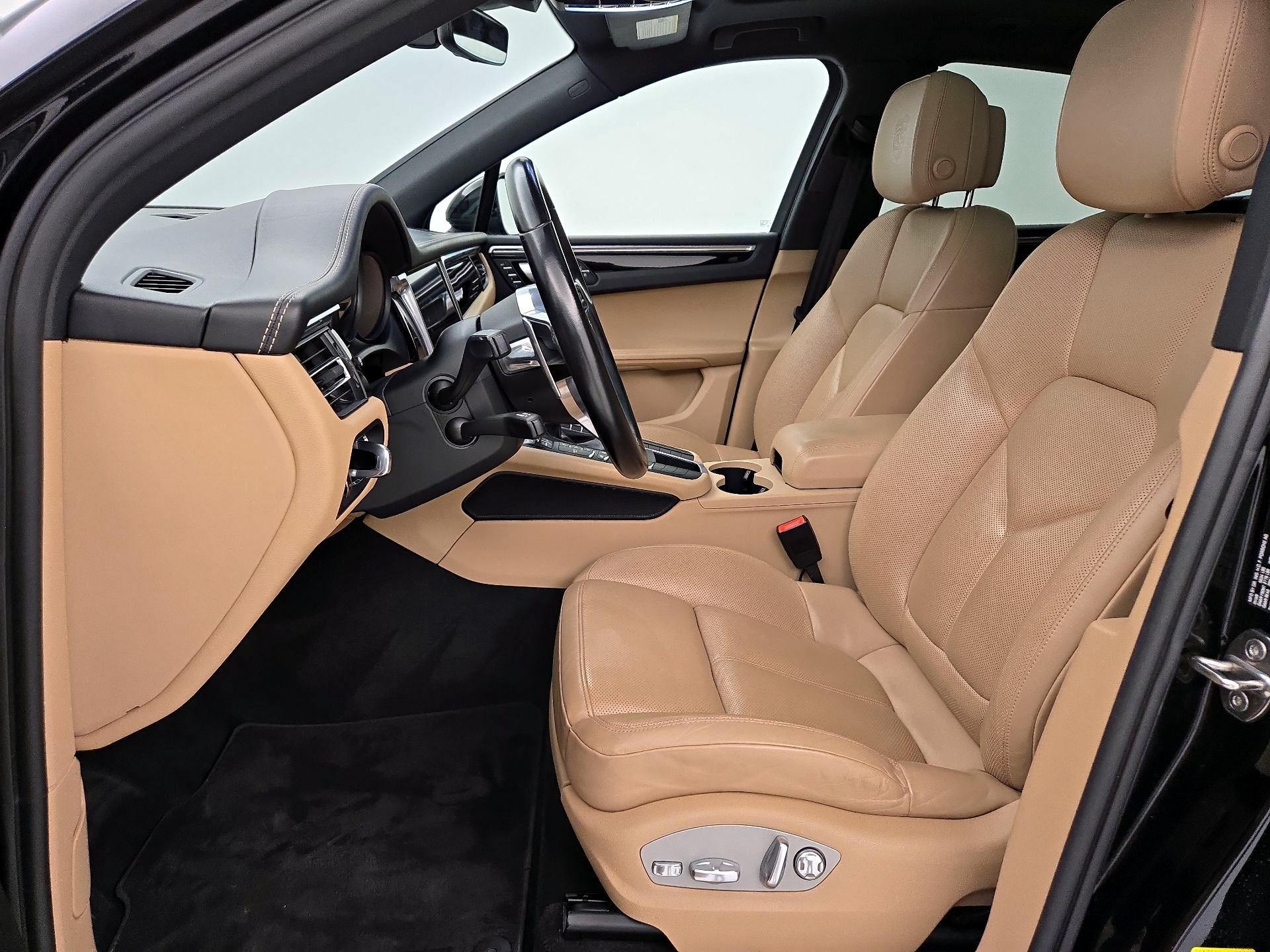 Thumbnail: 2021 Porsche Macan - 11