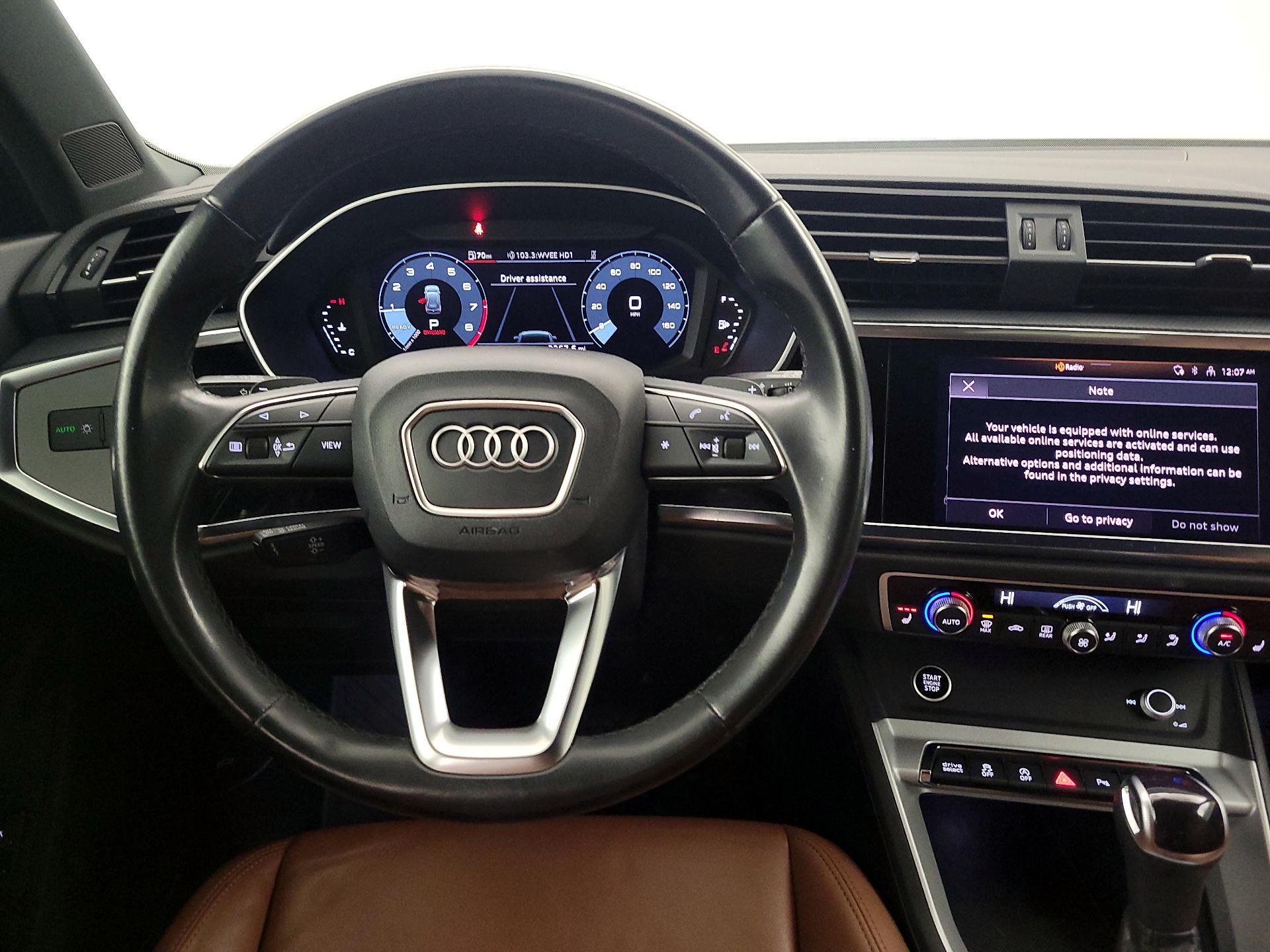 Thumbnail: 2022 Audi Q3 - 10