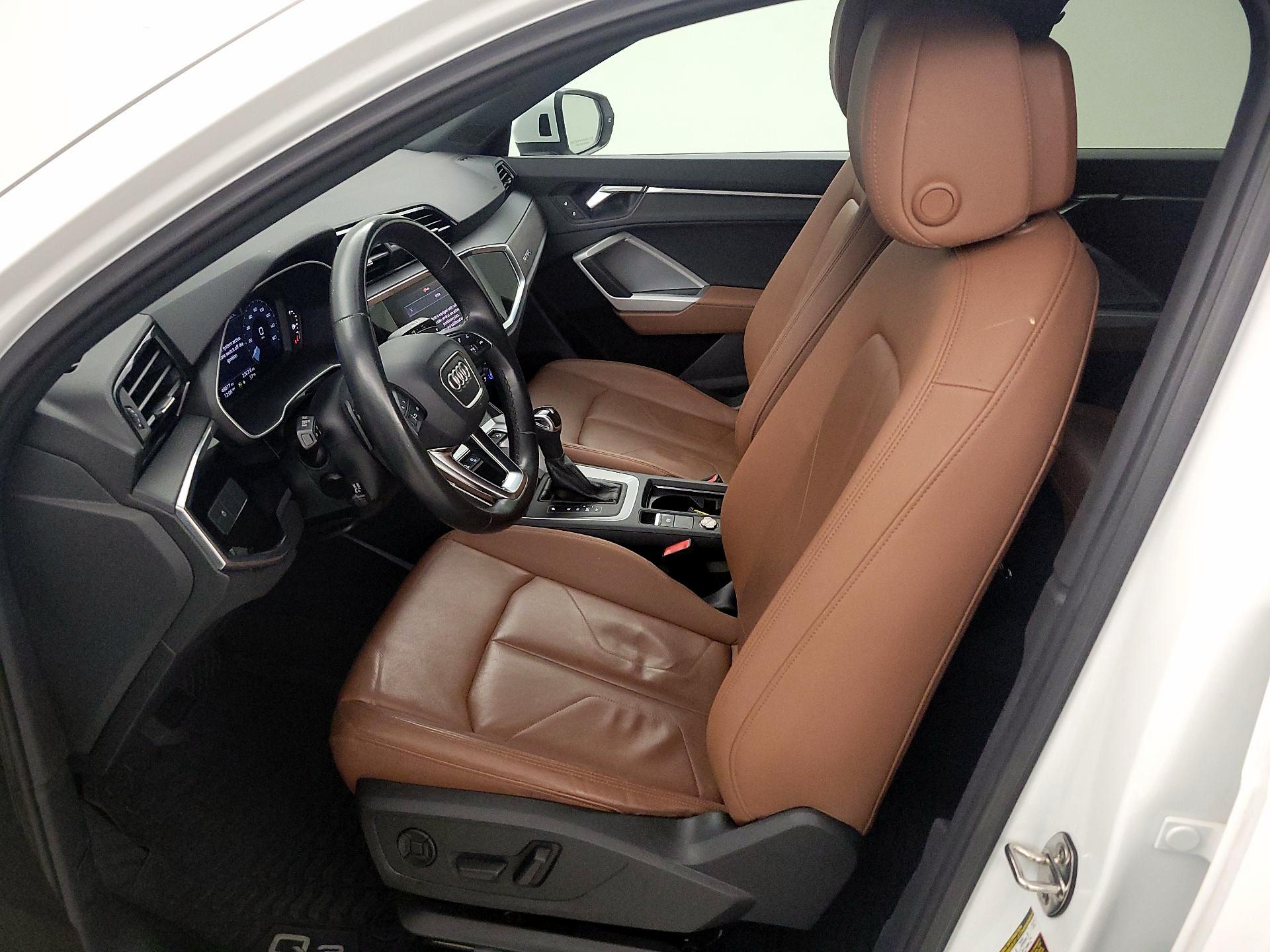 Thumbnail: 2022 Audi Q3 - 11