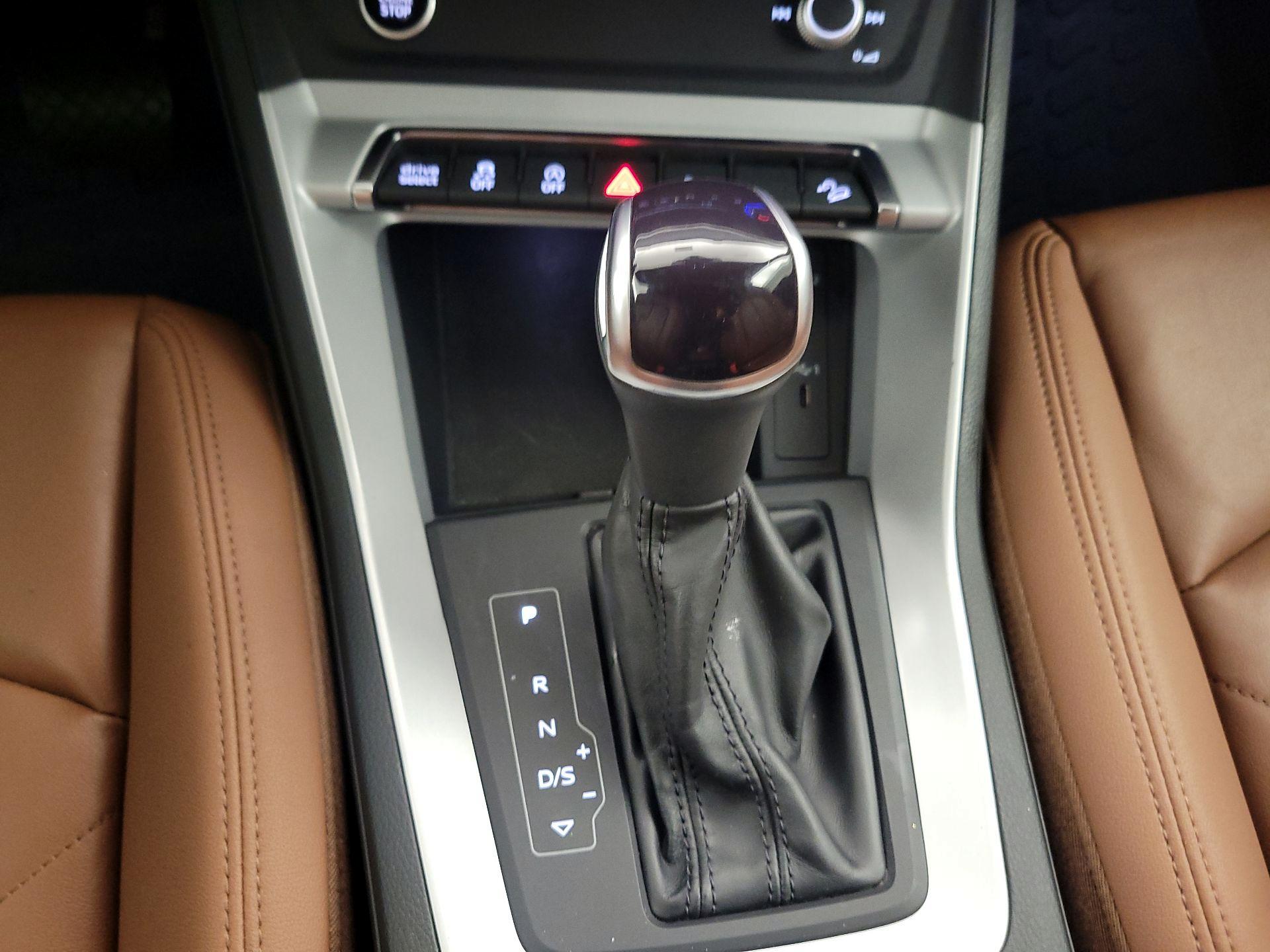 Thumbnail: 2022 Audi Q3 - 17