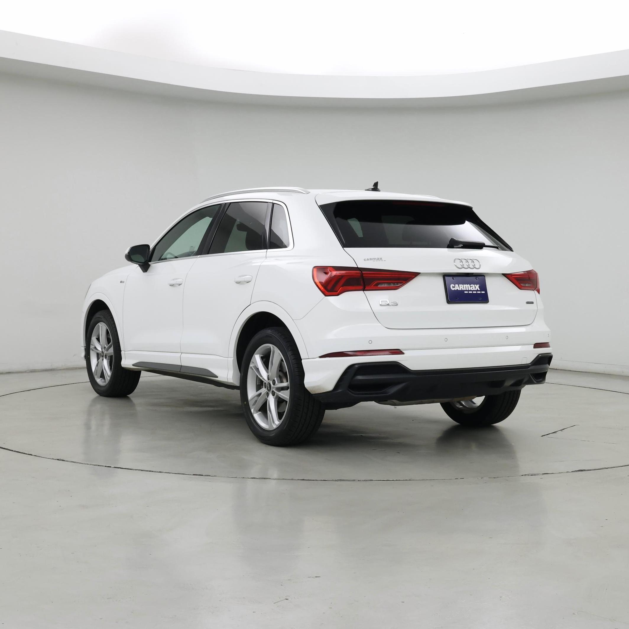 Thumbnail: 2022 Audi Q3 - 2