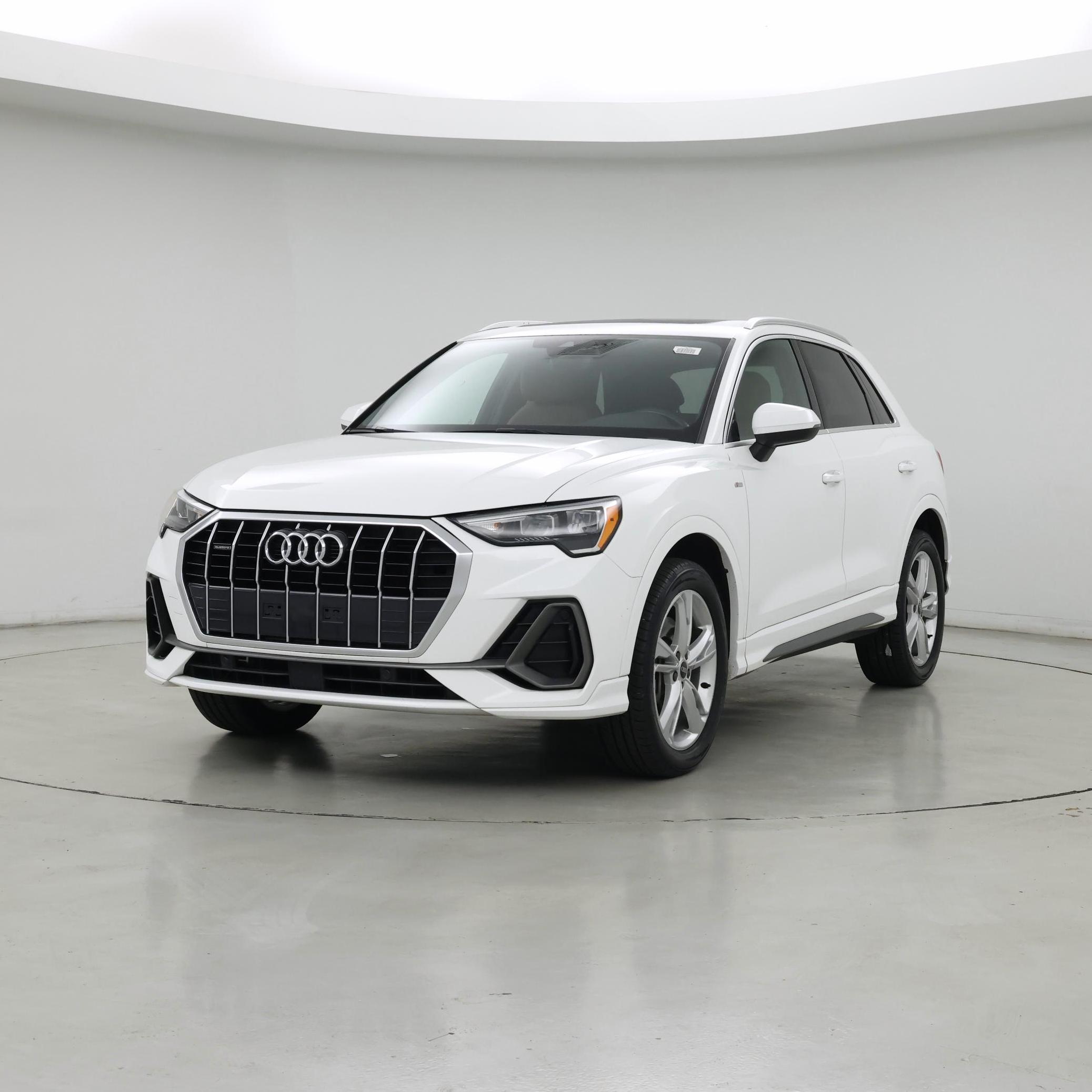 Thumbnail: 2022 Audi Q3 - 4