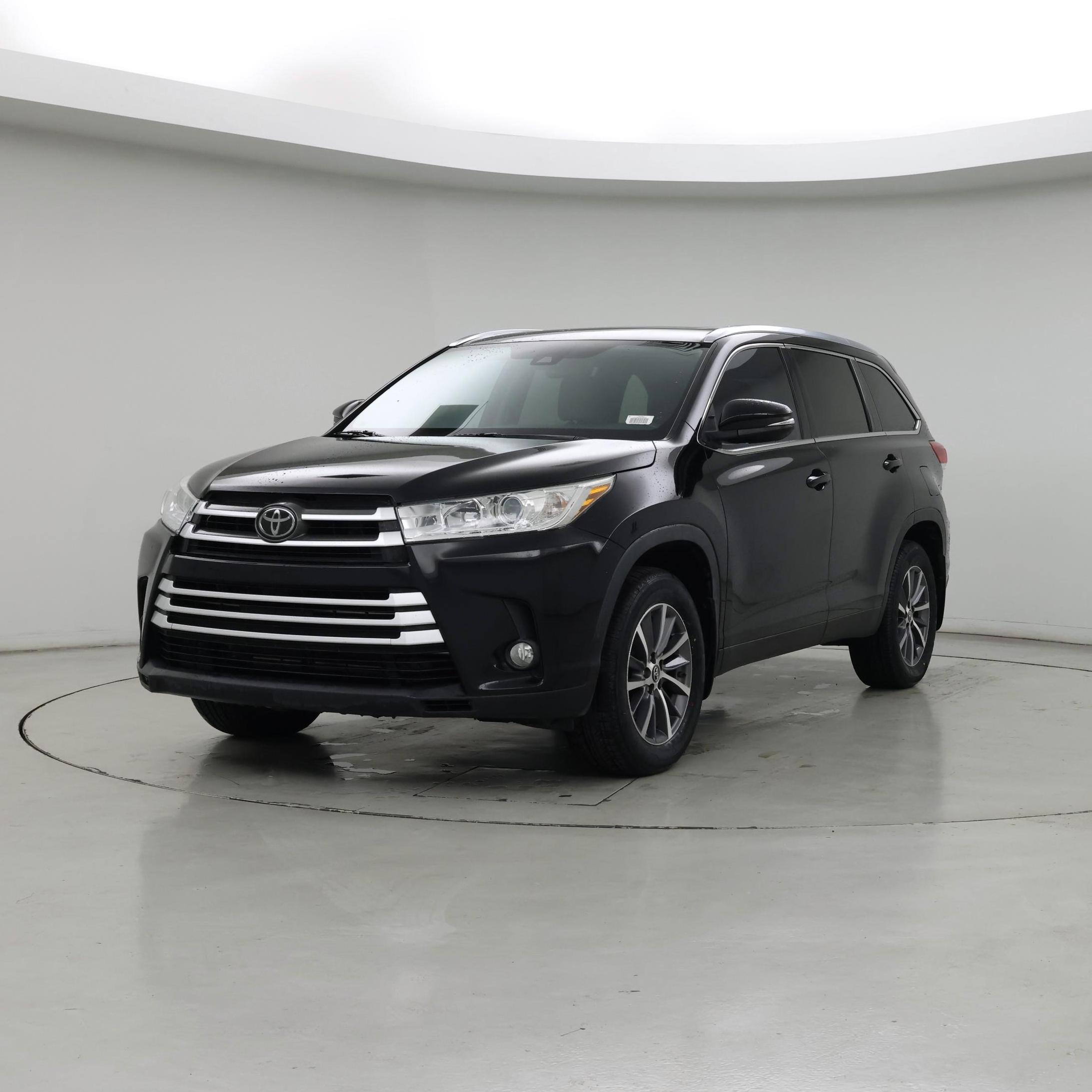 Thumbnail: 2019 Toyota Highlander - 4