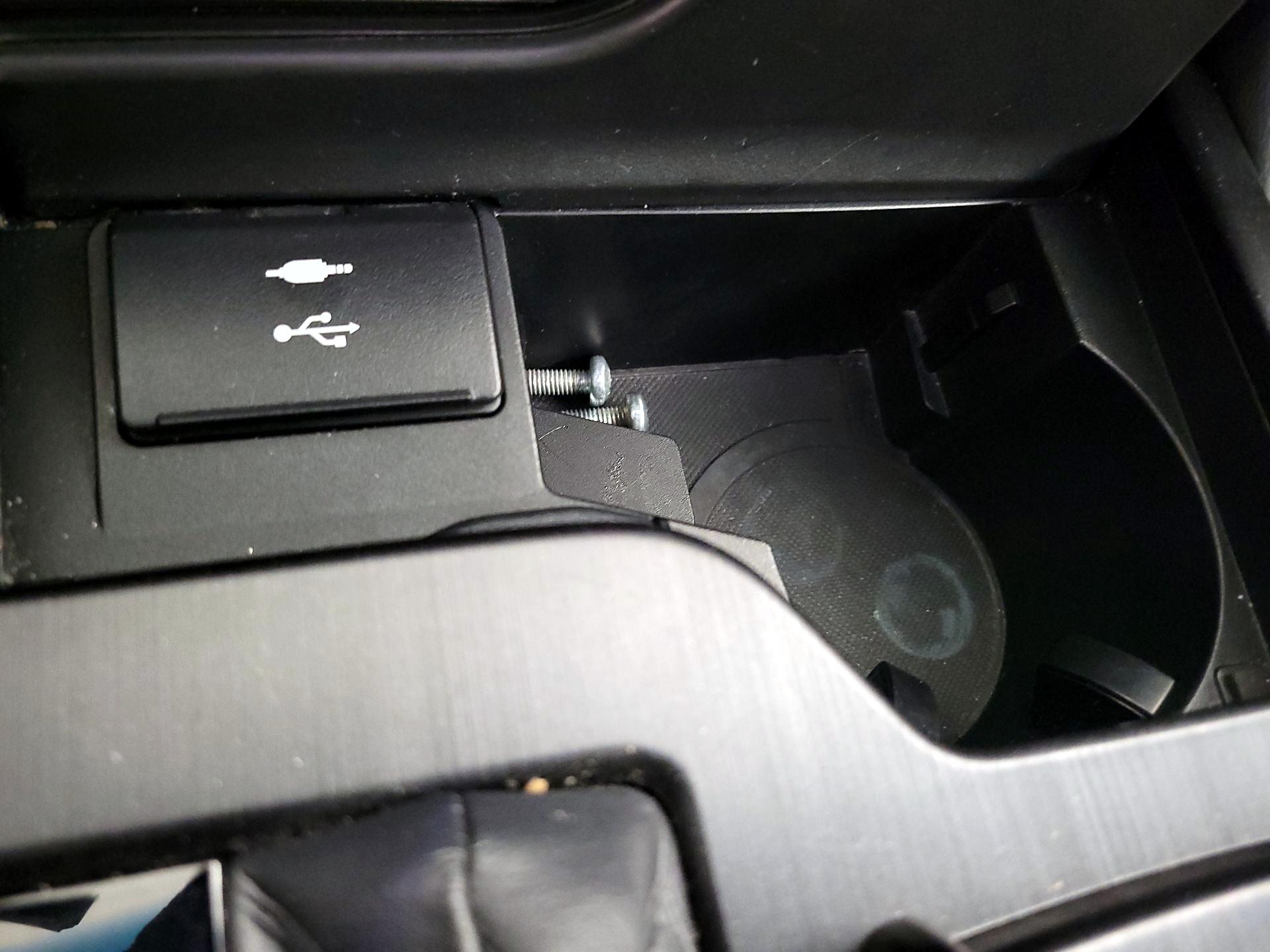 Thumbnail: 2021 Lexus ES - 18