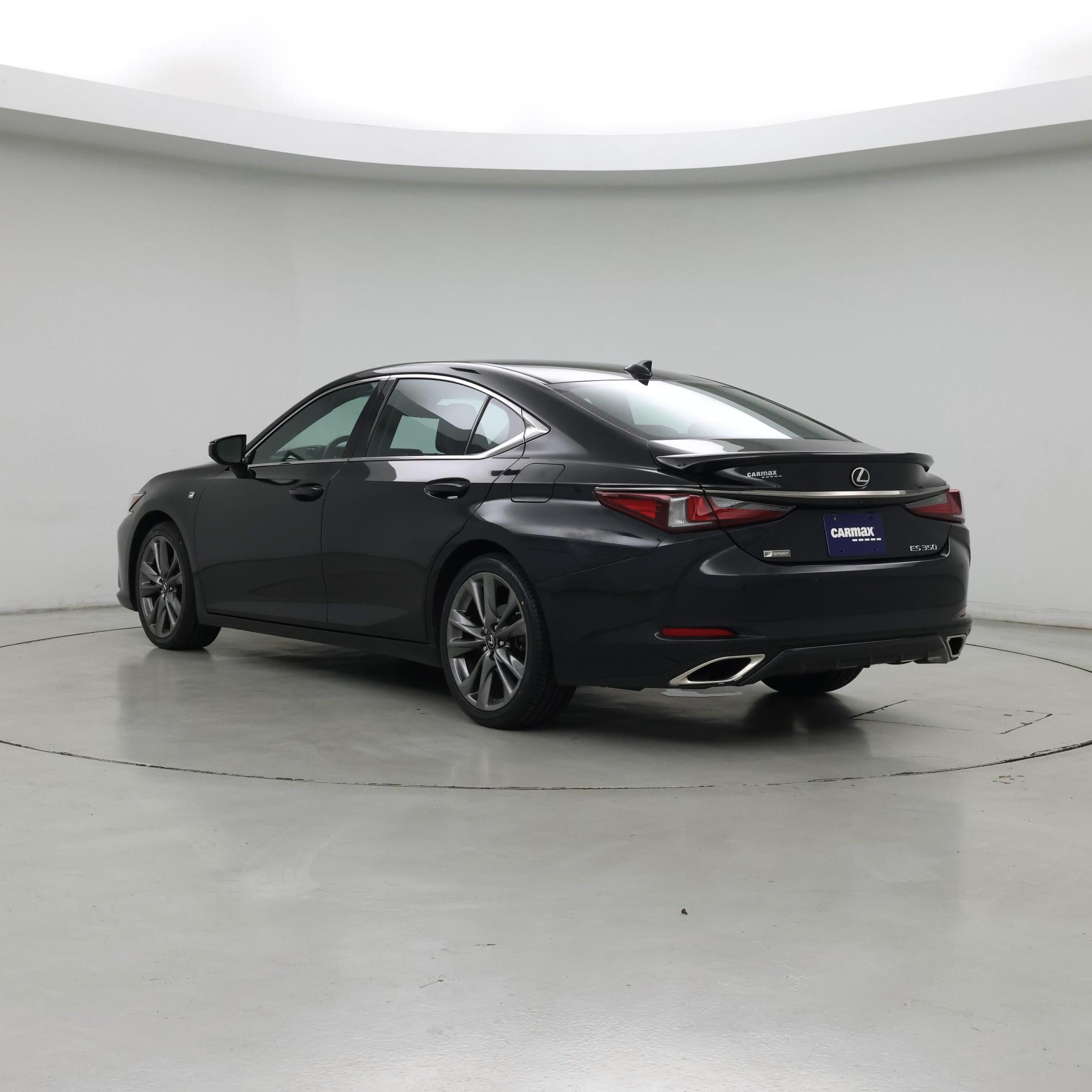 Thumbnail: 2021 Lexus ES - 2