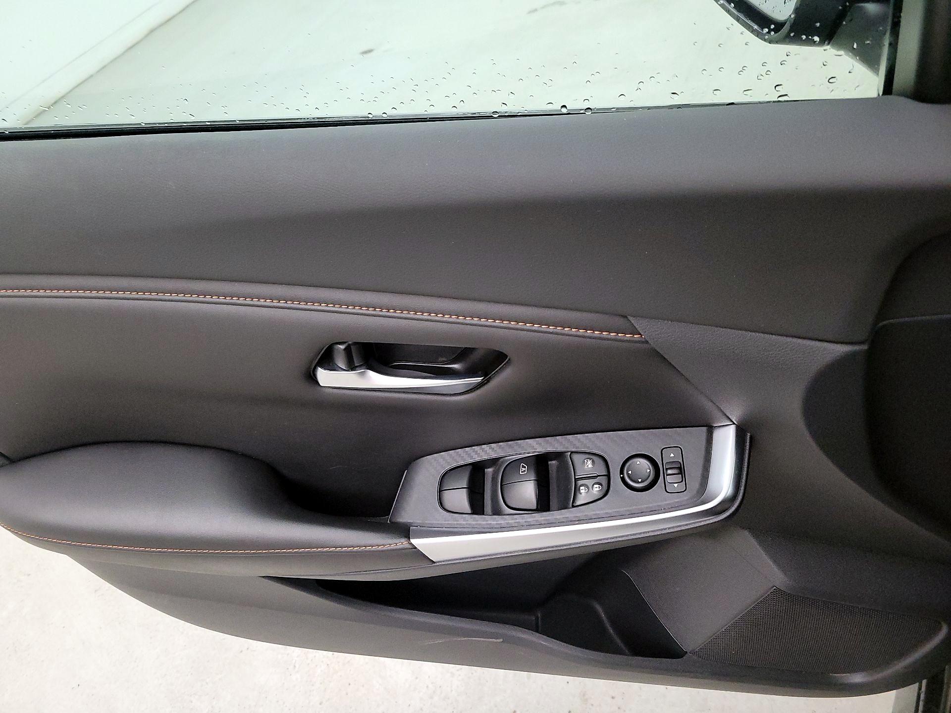 Thumbnail: 2021 Nissan Sentra - 12