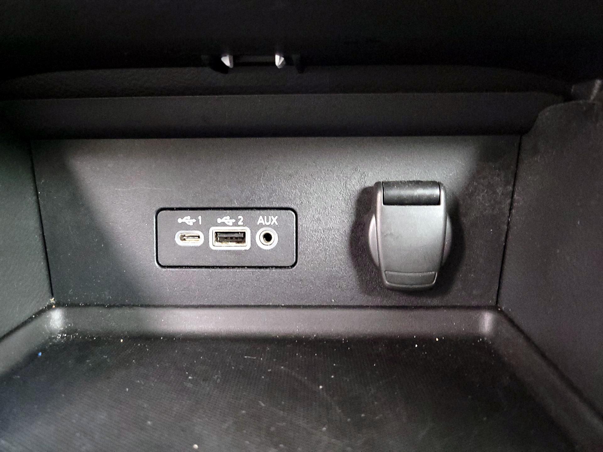 Thumbnail: 2021 Nissan Sentra - 18