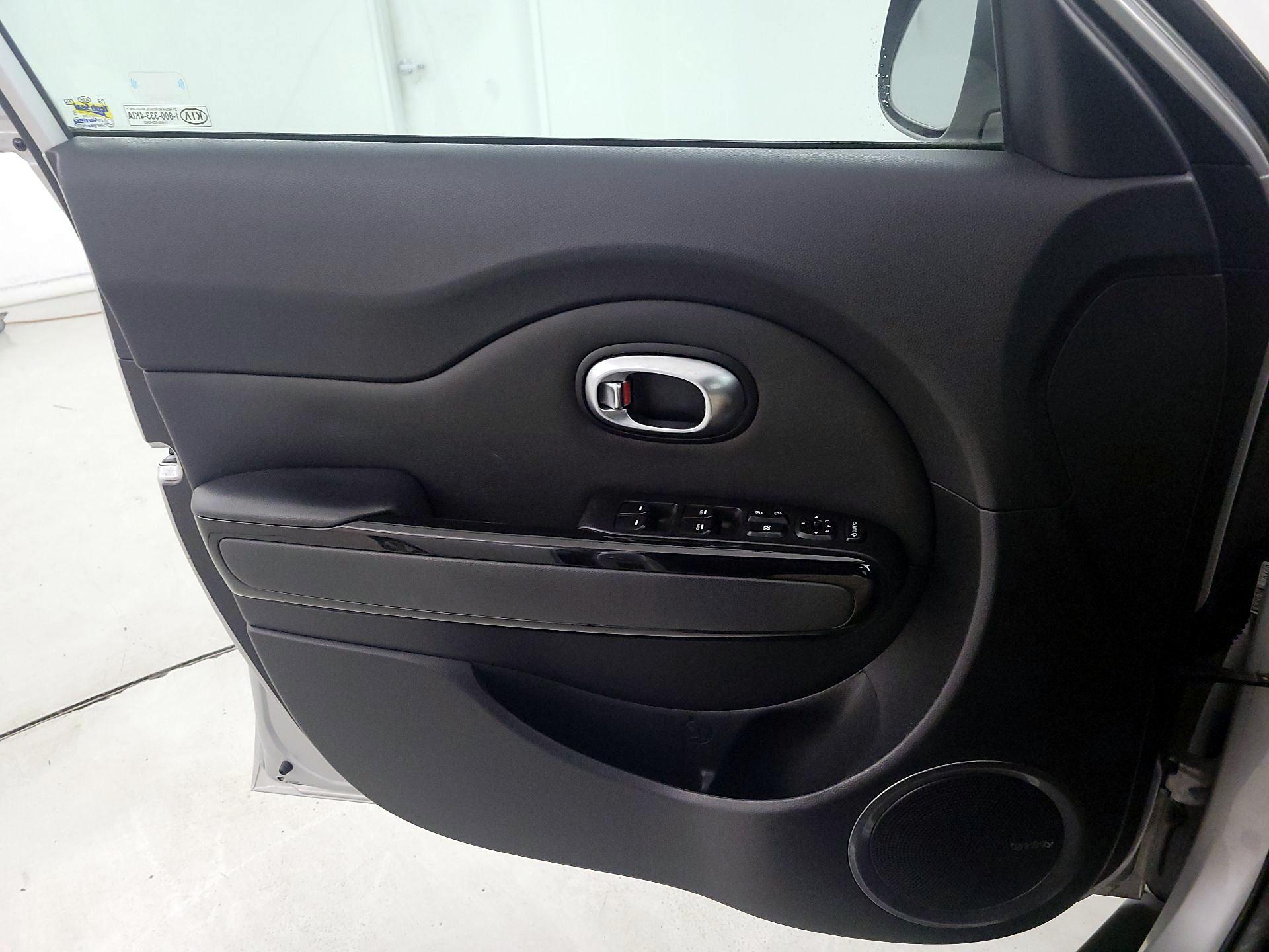 Thumbnail: 2014 Kia Soul - 12