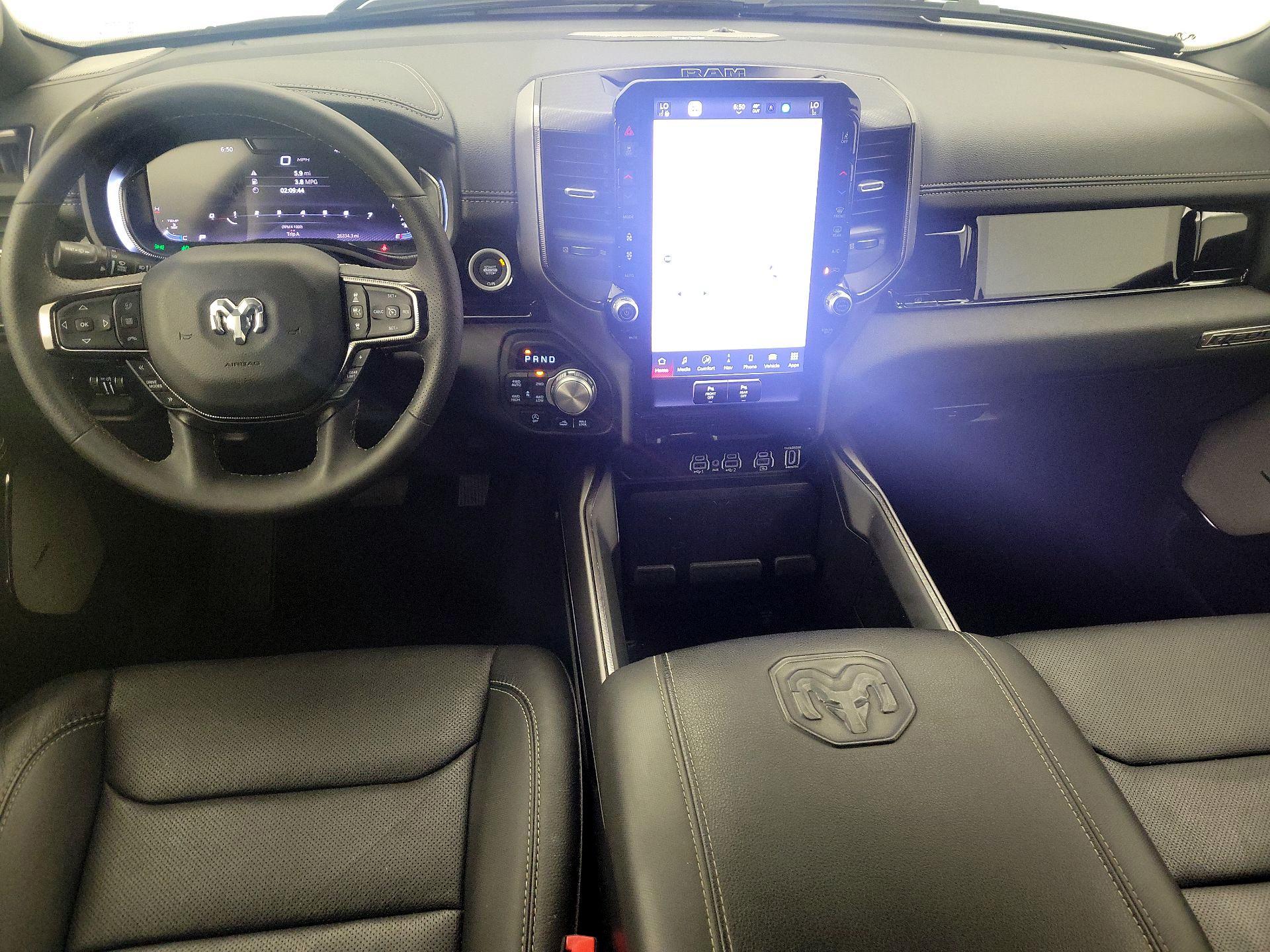 Thumbnail: 2025 RAM 1500 - 9