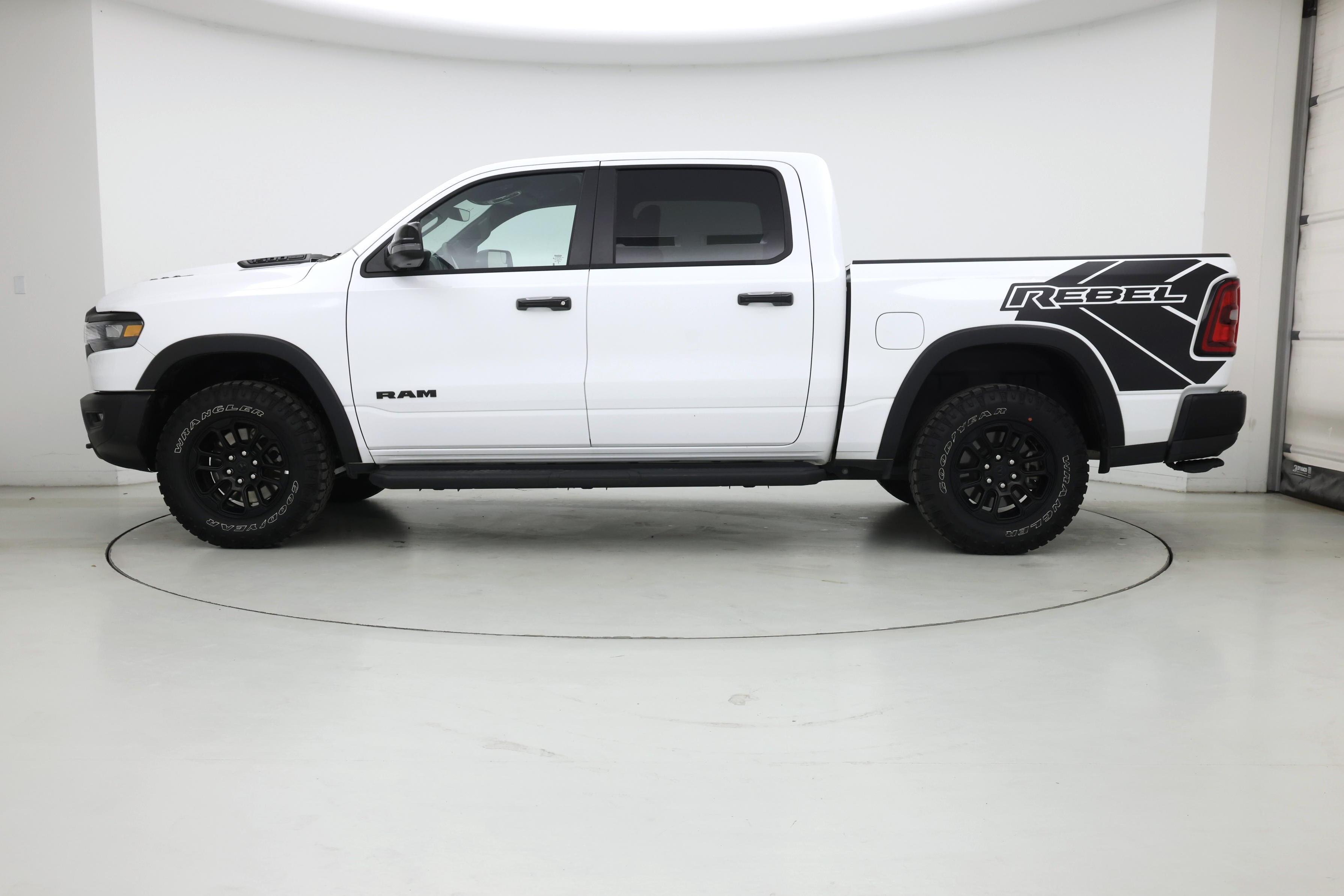 Thumbnail: 2025 RAM 1500 - 3