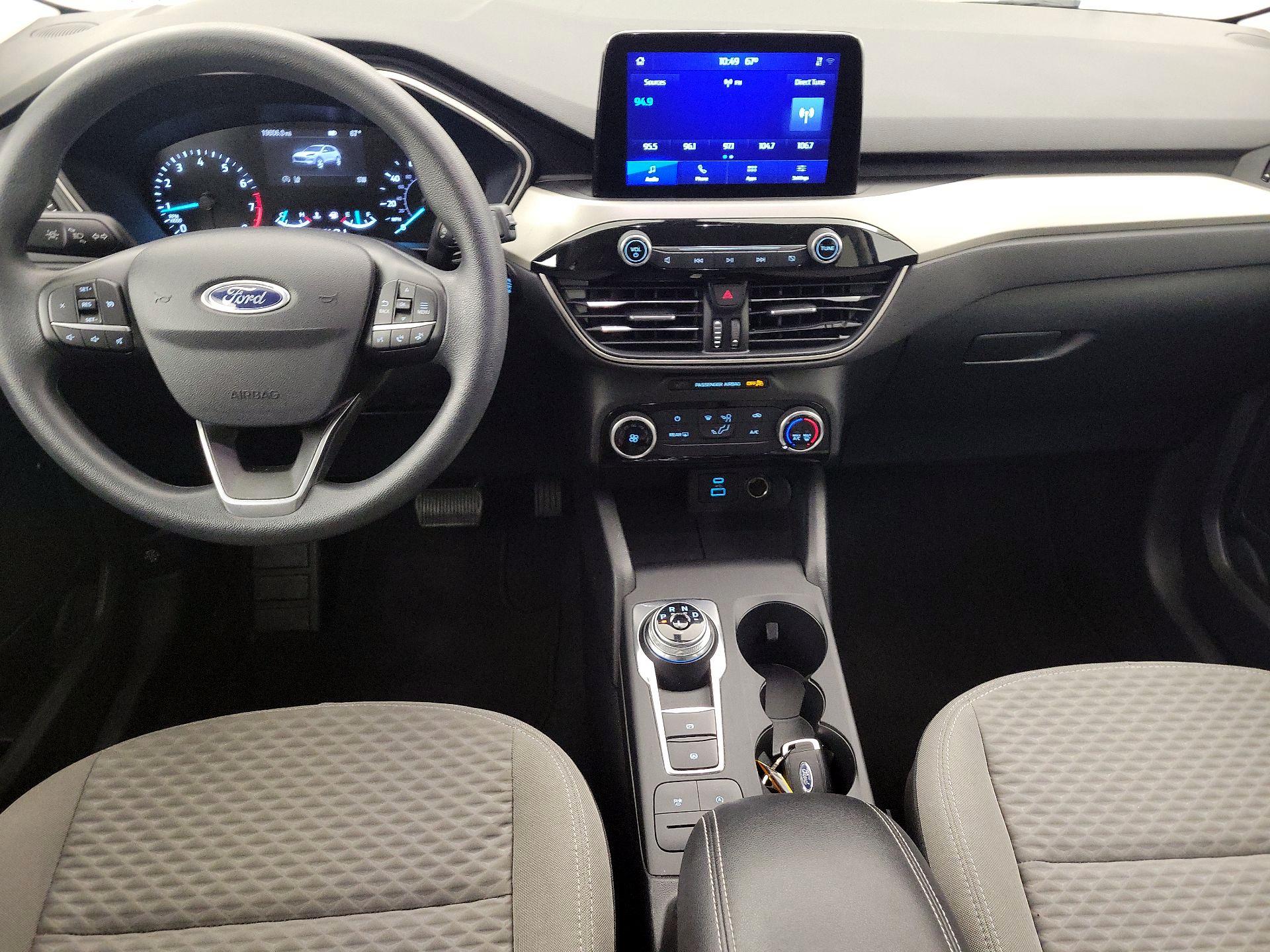 Thumbnail: 2021 Ford Escape - 9