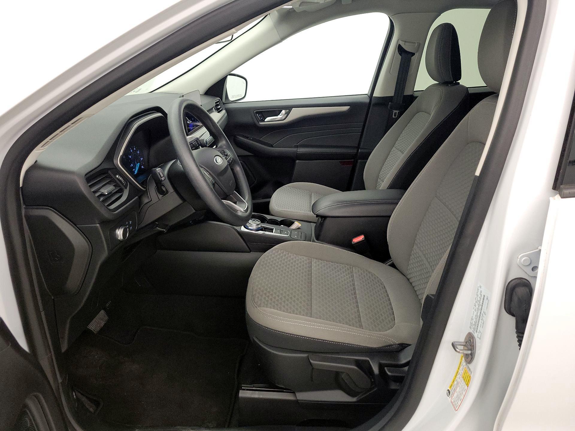 Thumbnail: 2021 Ford Escape - 11