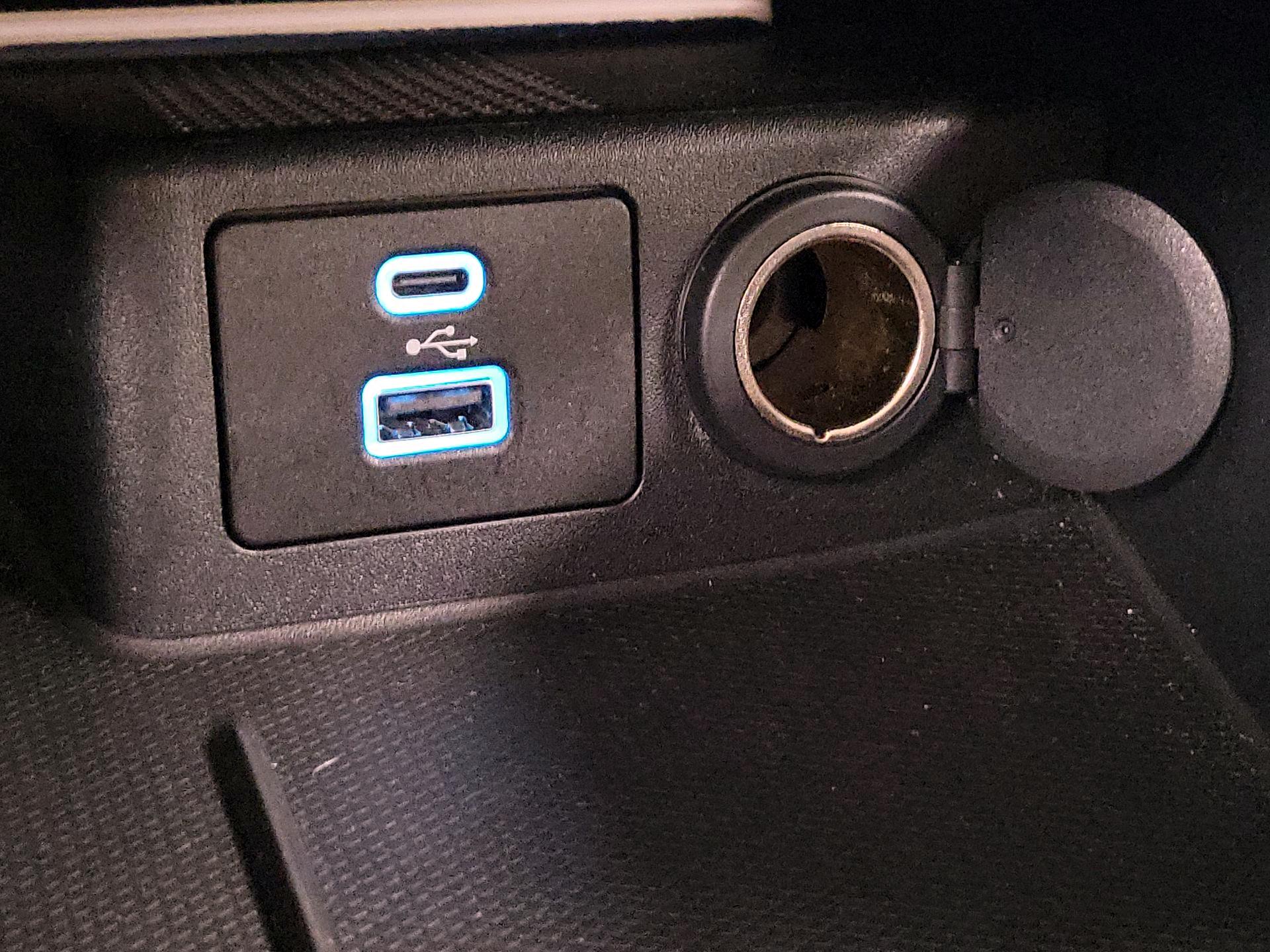 Thumbnail: 2021 Ford Escape - 18