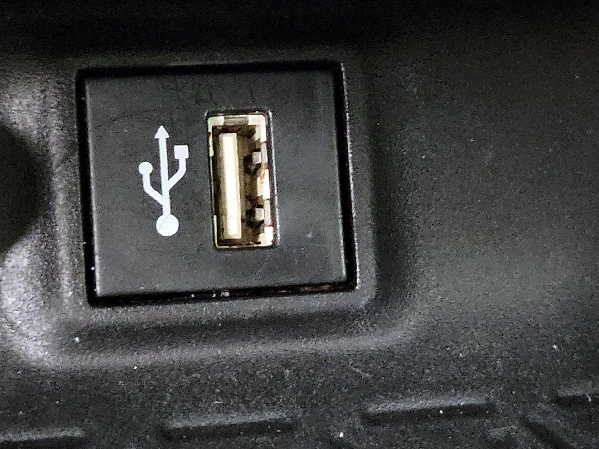 Thumbnail: 2023 Toyota RAV4 - 18