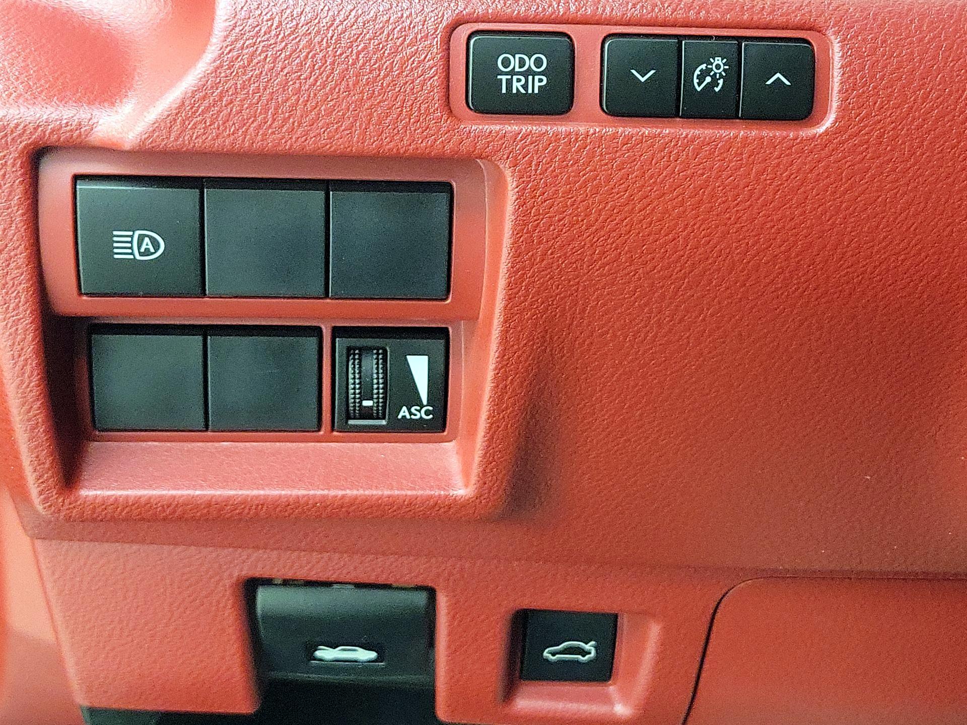 Thumbnail: 2023 Lexus IS - 13