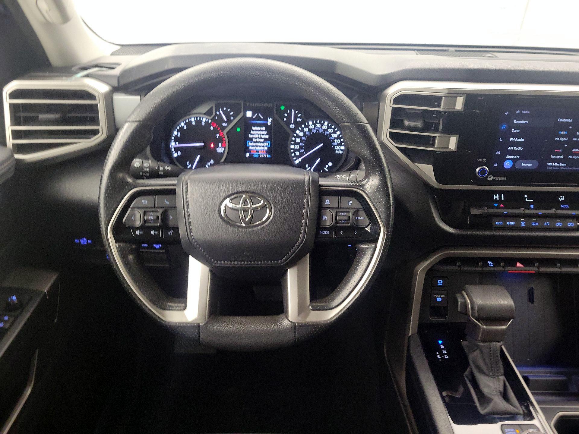 Thumbnail: 2022 Toyota Tundra - 10