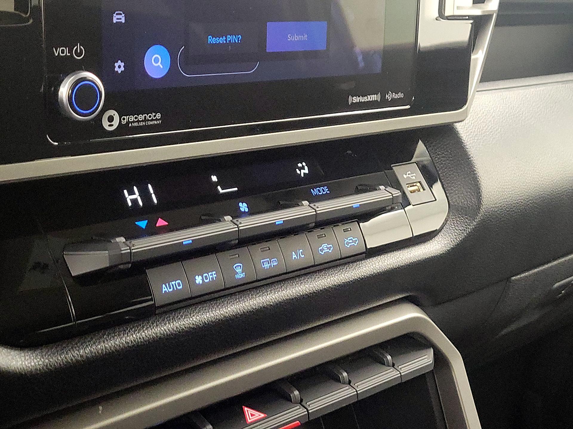 Thumbnail: 2022 Toyota Tundra - 16