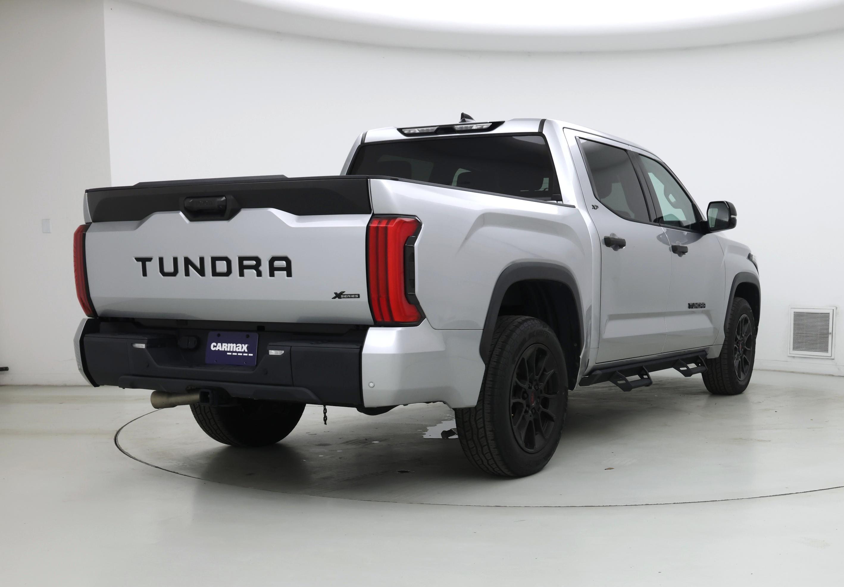 Thumbnail: 2022 Toyota Tundra - 8