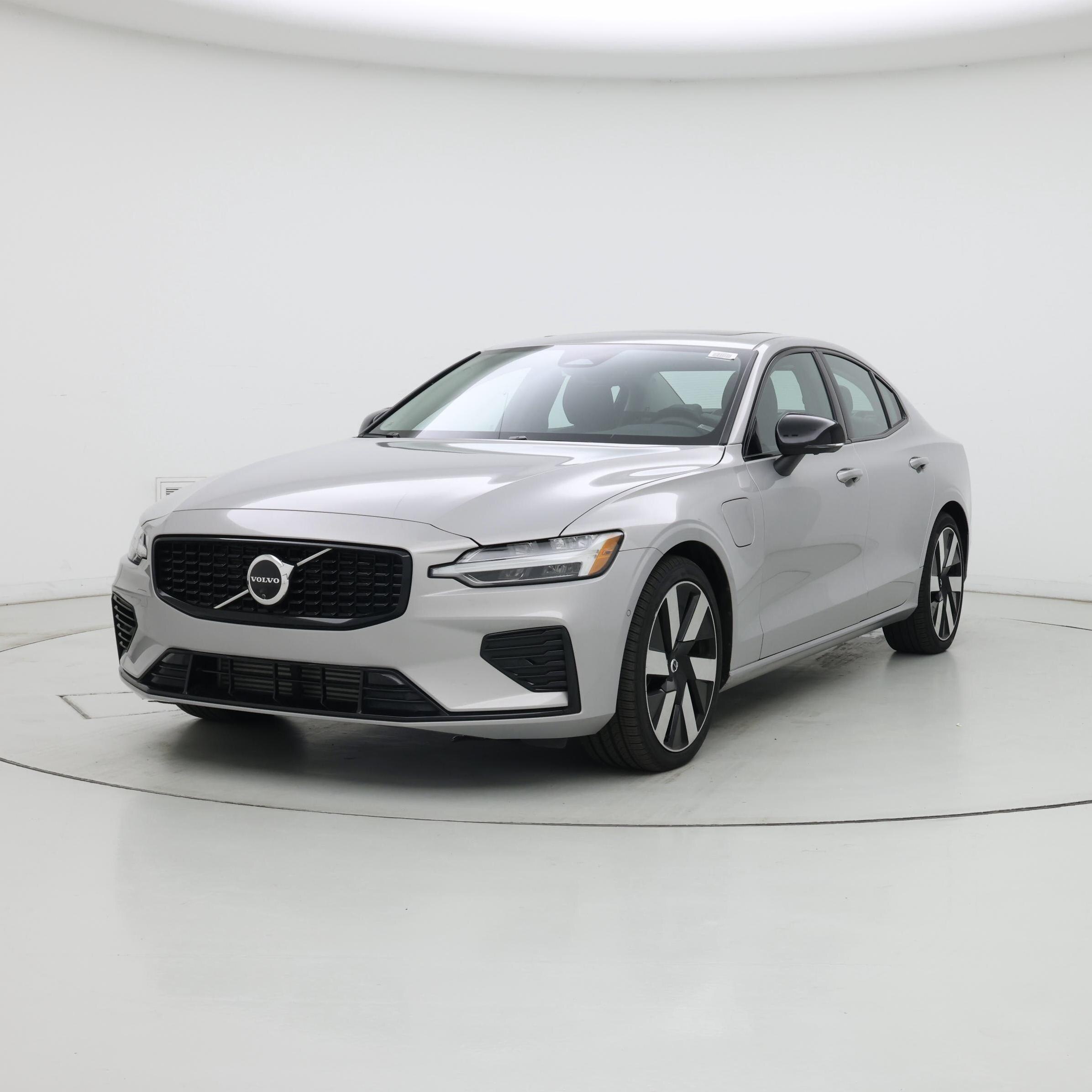 Thumbnail: 2024 Volvo S60 - 4