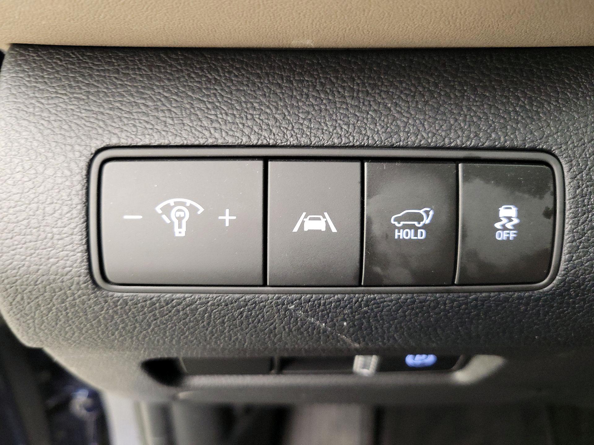 Thumbnail: 2023 Hyundai Santa Fe - 13