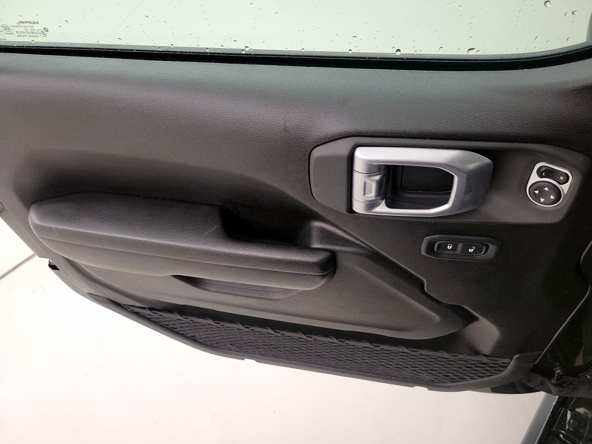 Thumbnail: 2022 Jeep Gladiator - 12