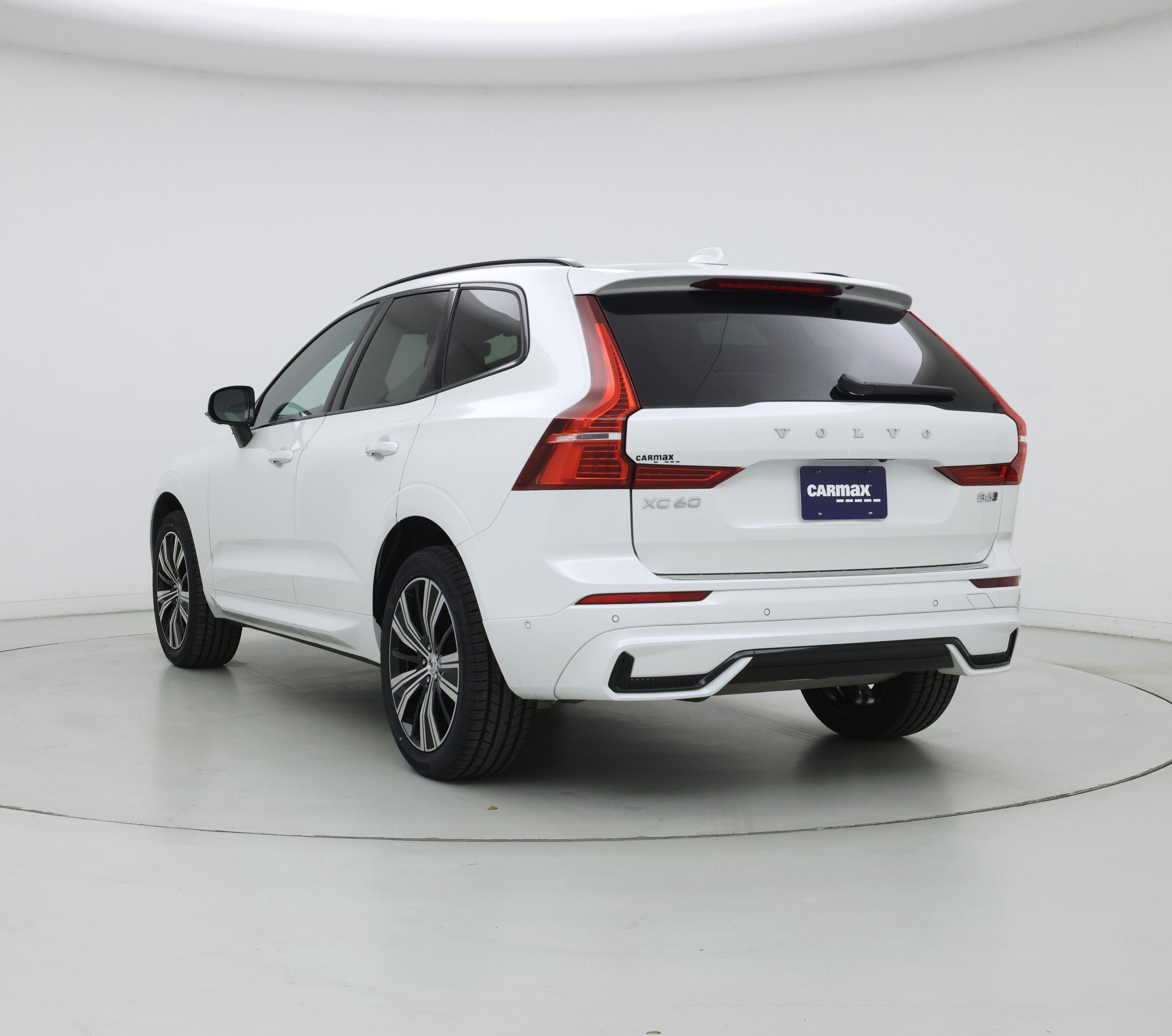 Thumbnail: 2023 Volvo XC60 - 2