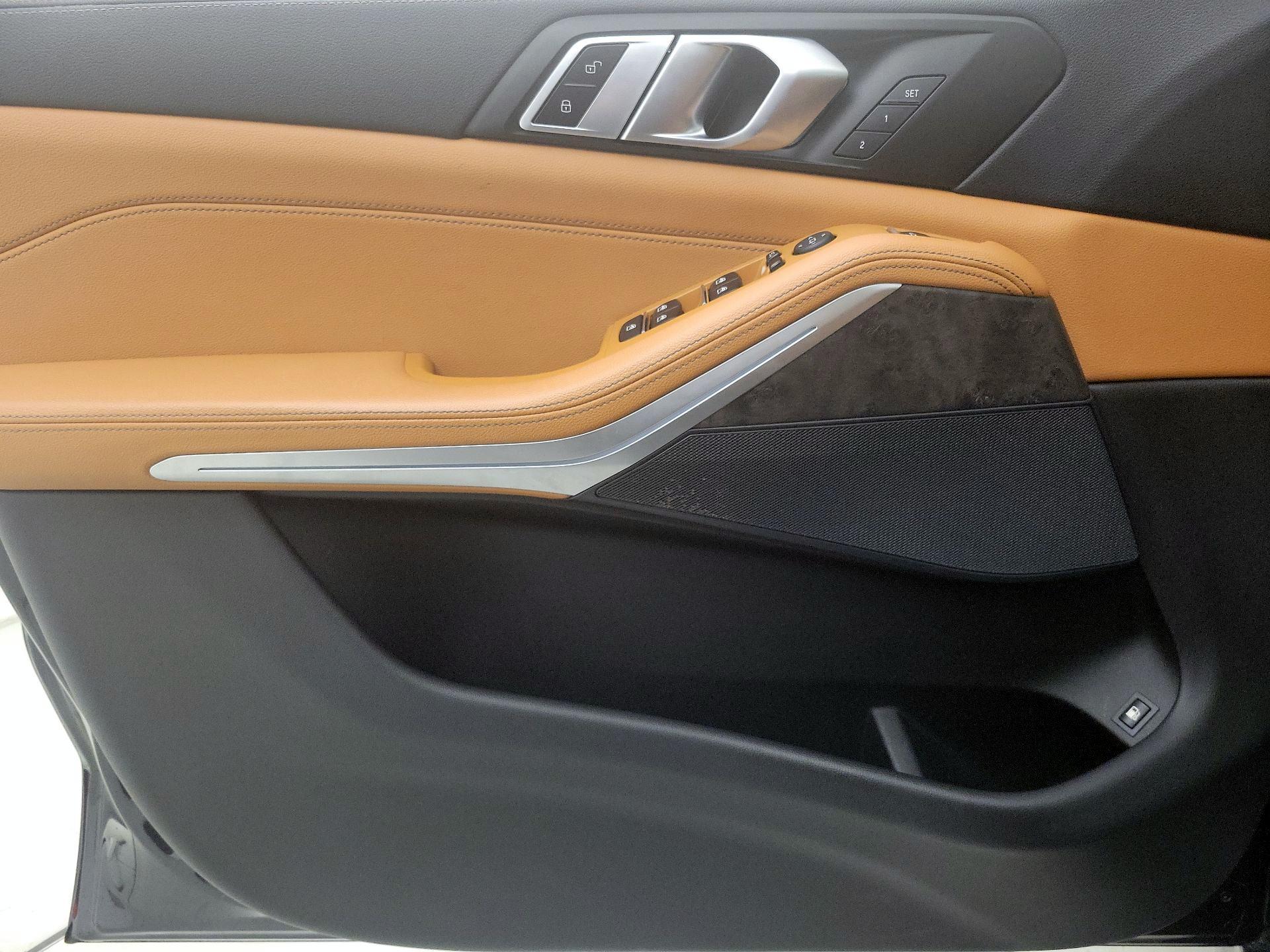 Thumbnail: 2022 BMW X5 - 12