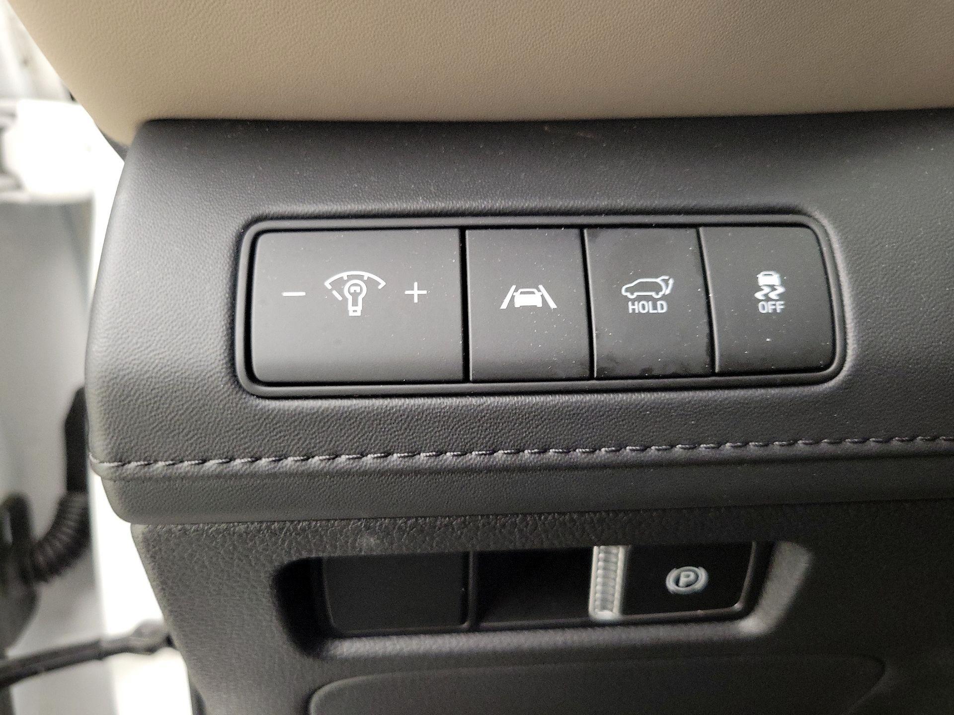 Thumbnail: 2023 Hyundai Santa Fe - 13