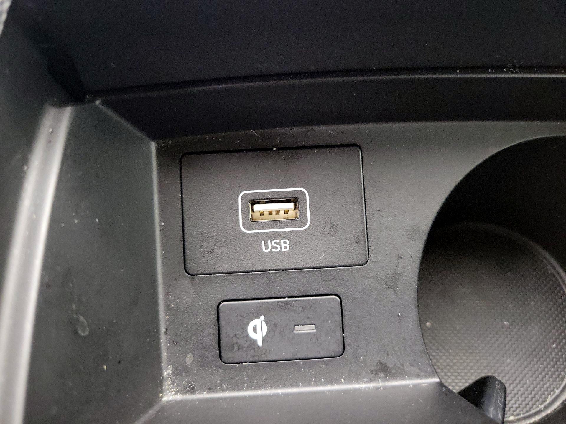 Thumbnail: 2023 Hyundai Santa Fe - 19