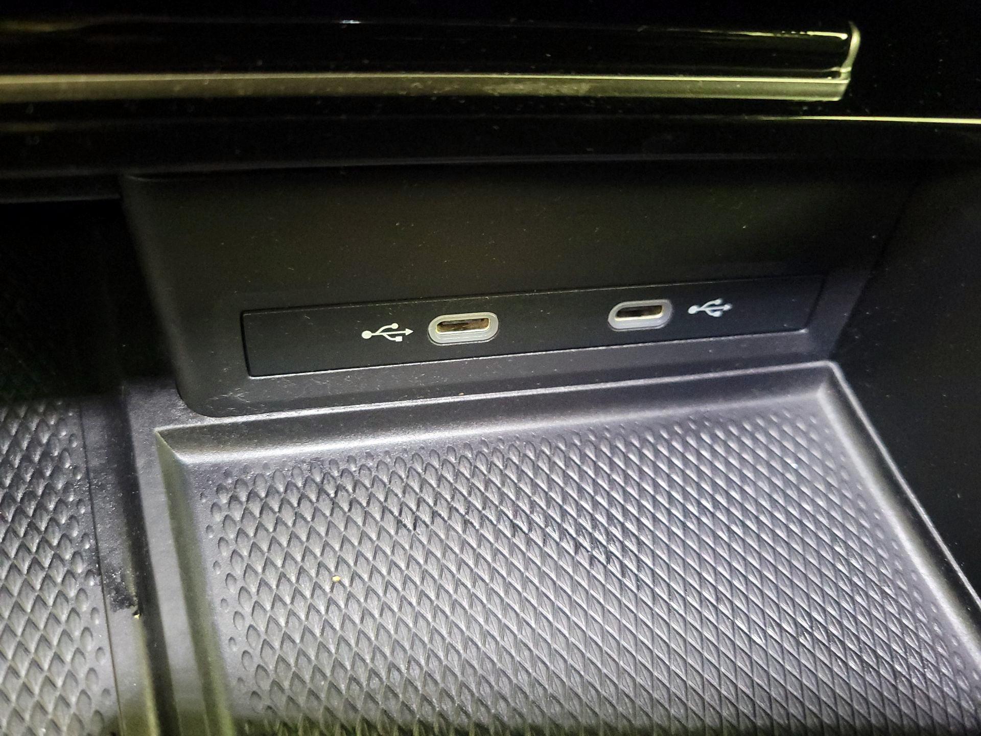 Thumbnail: 2024 Volkswagen Atlas - 18