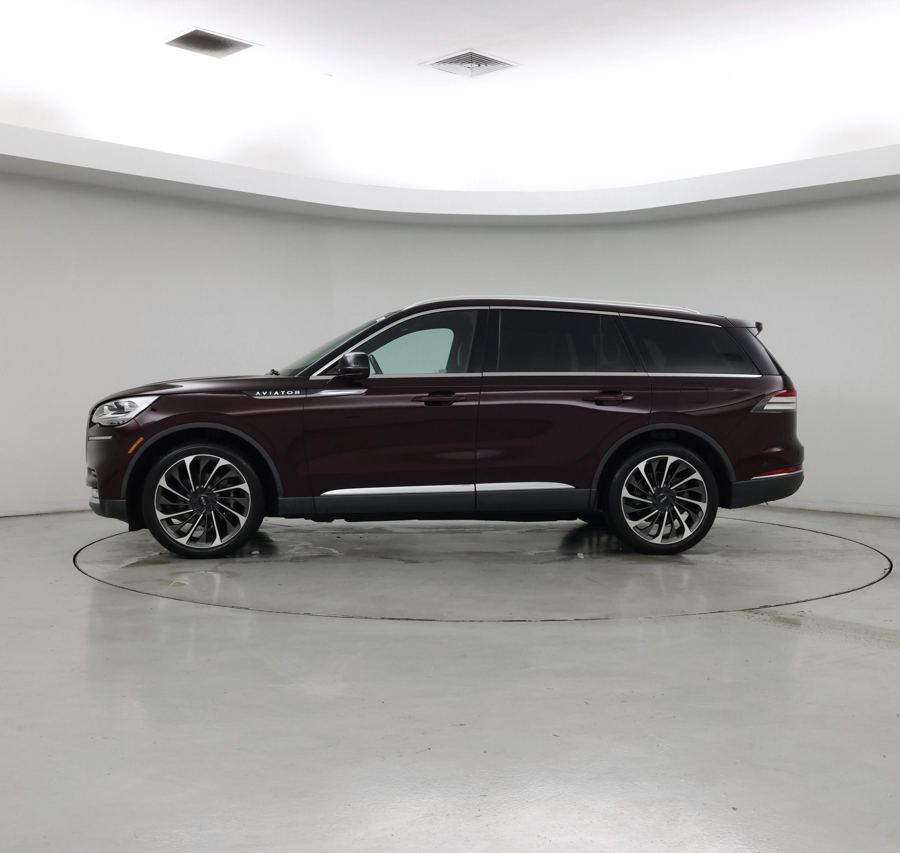 Thumbnail: 2020 Lincoln Aviator - 3