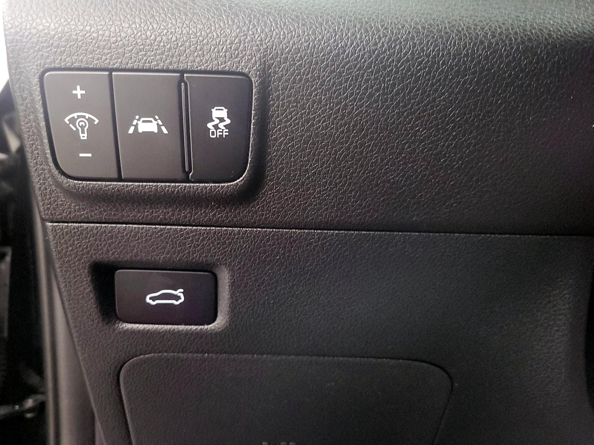 Thumbnail: 2021 Kia K5 - 13