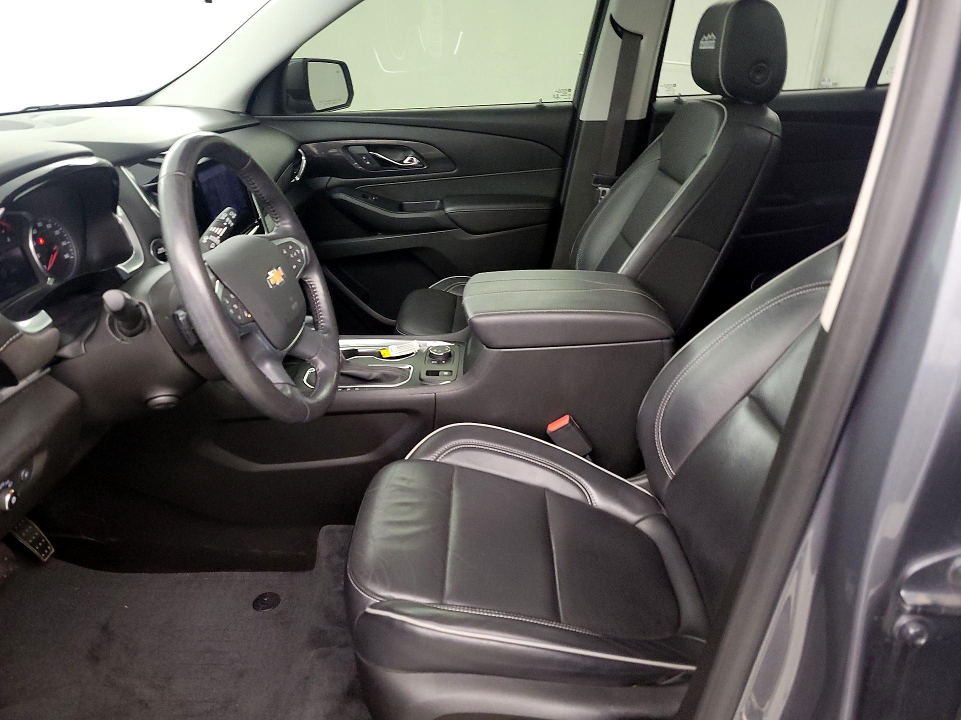 Thumbnail: 2021 Chevrolet Traverse - 11