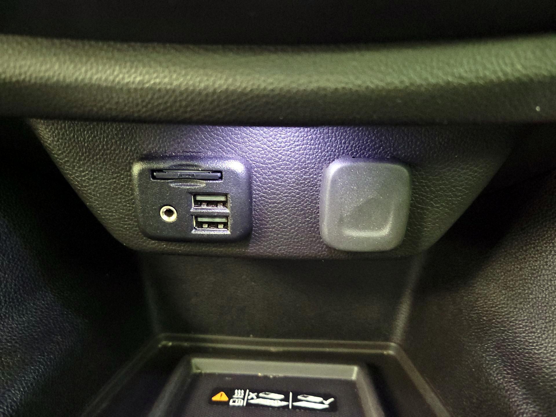 Thumbnail: 2021 Chevrolet Traverse - 19