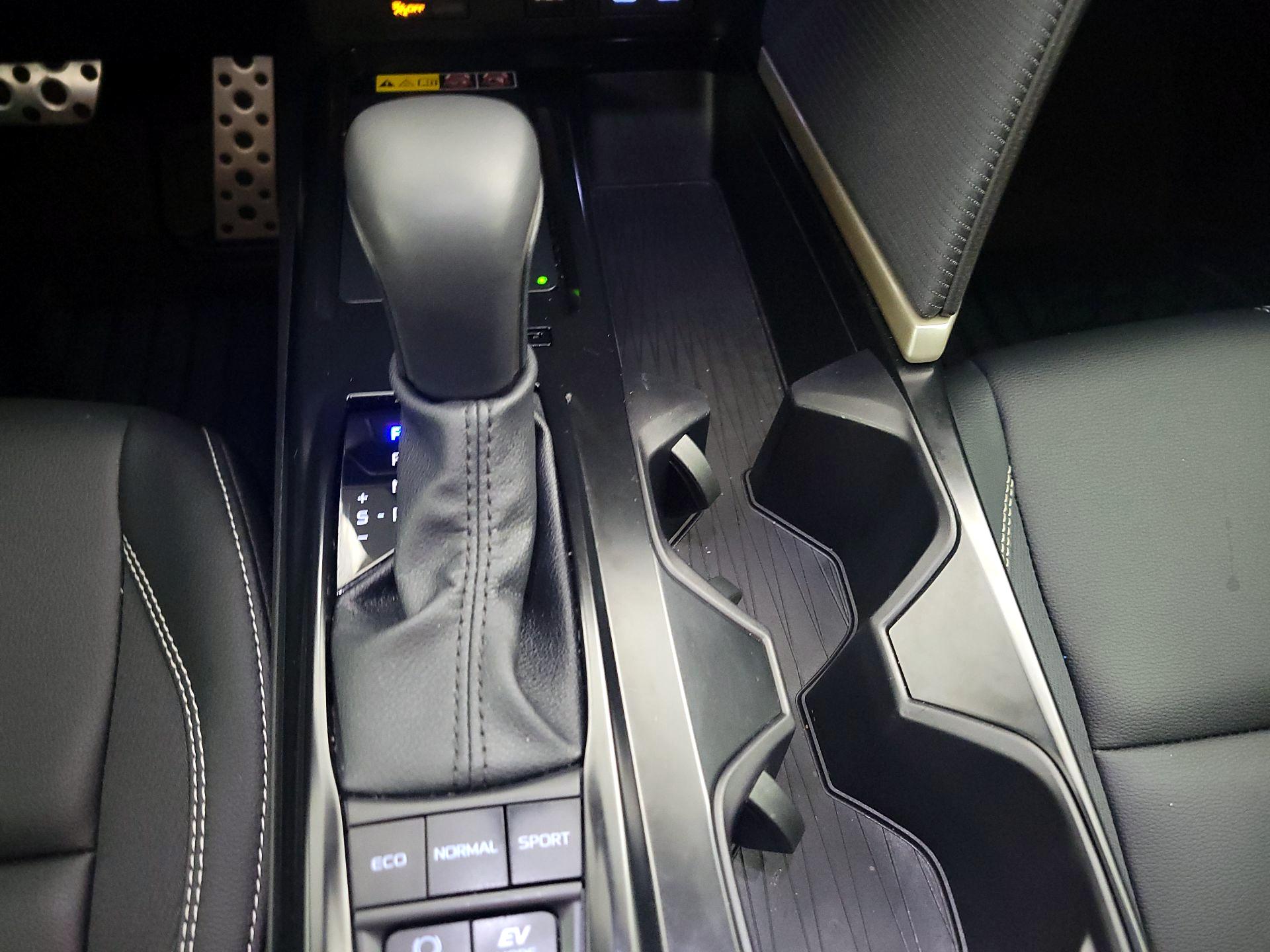 Thumbnail: 2025 Toyota Camry - 17