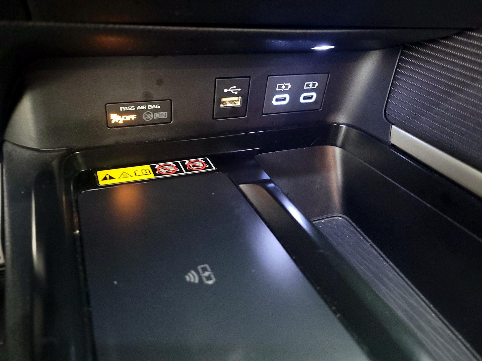 Thumbnail: 2025 Toyota Camry - 18