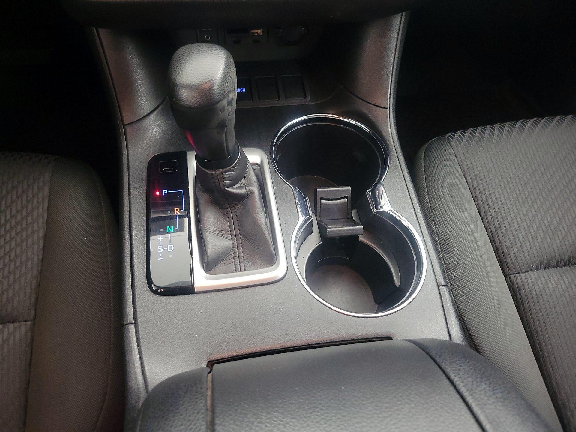 Thumbnail: 2019 Toyota Highlander - 17