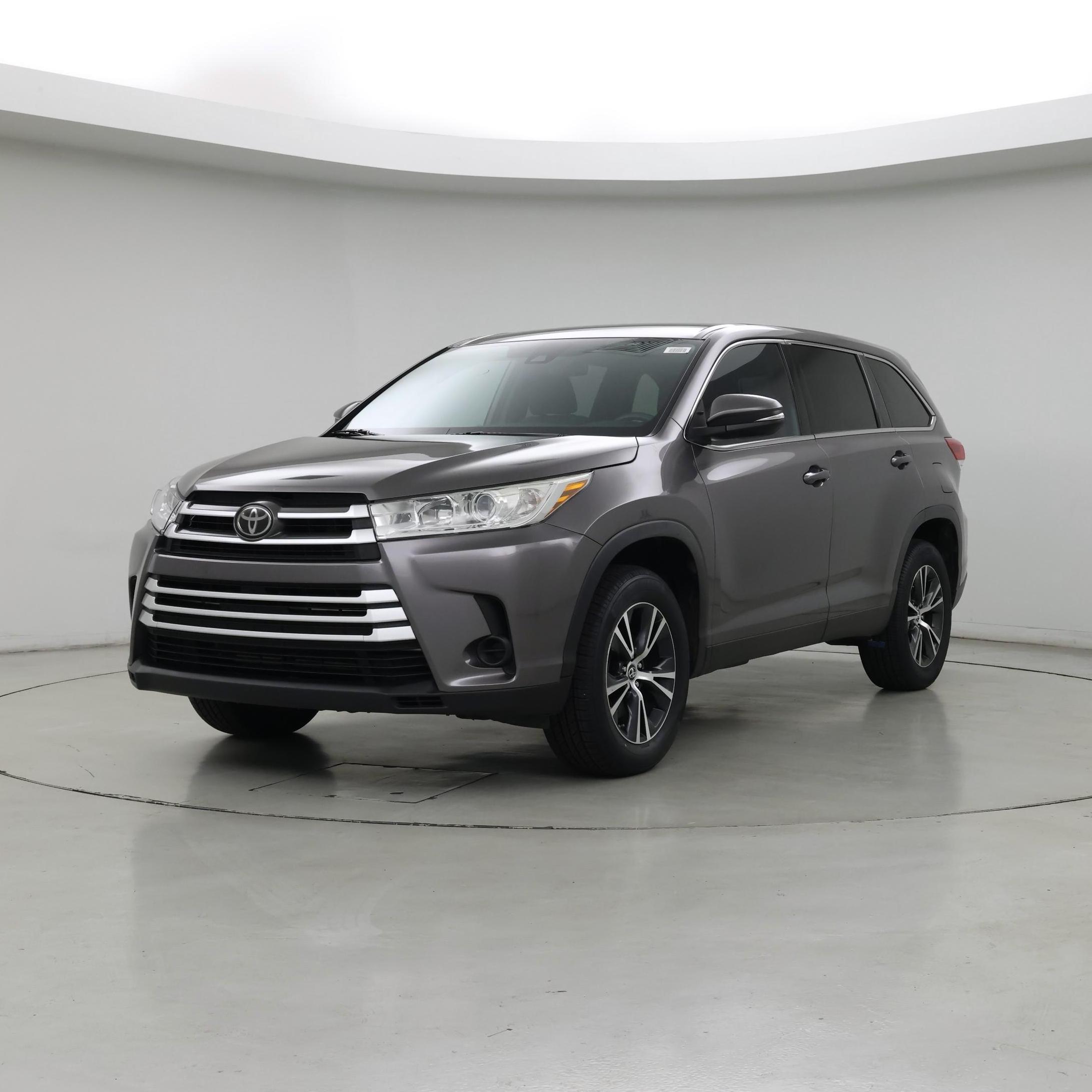 Thumbnail: 2019 Toyota Highlander - 4