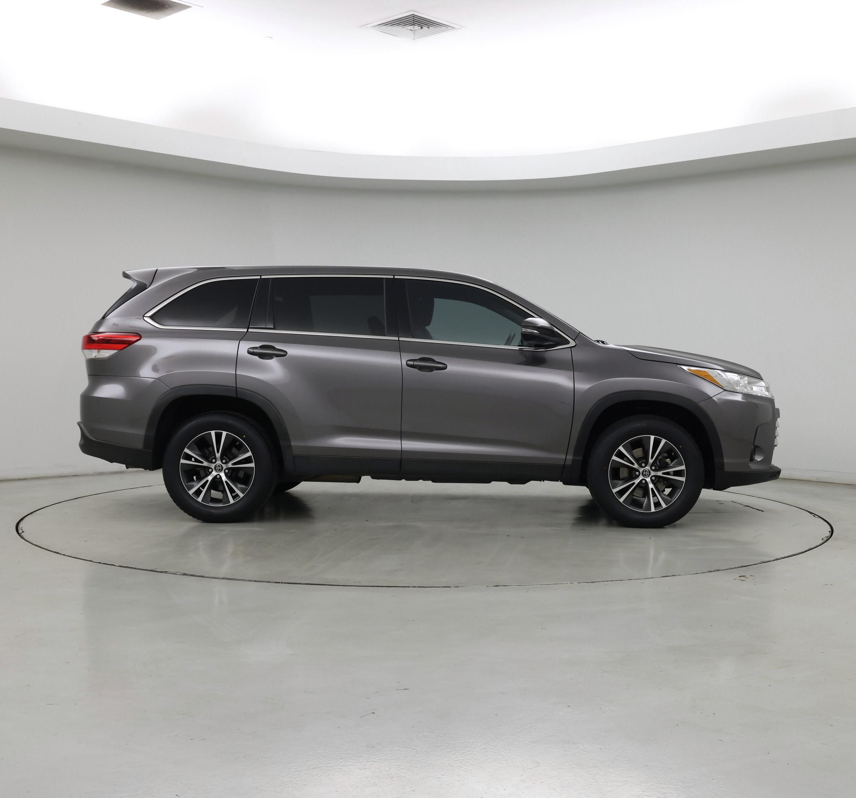 Thumbnail: 2019 Toyota Highlander - 7
