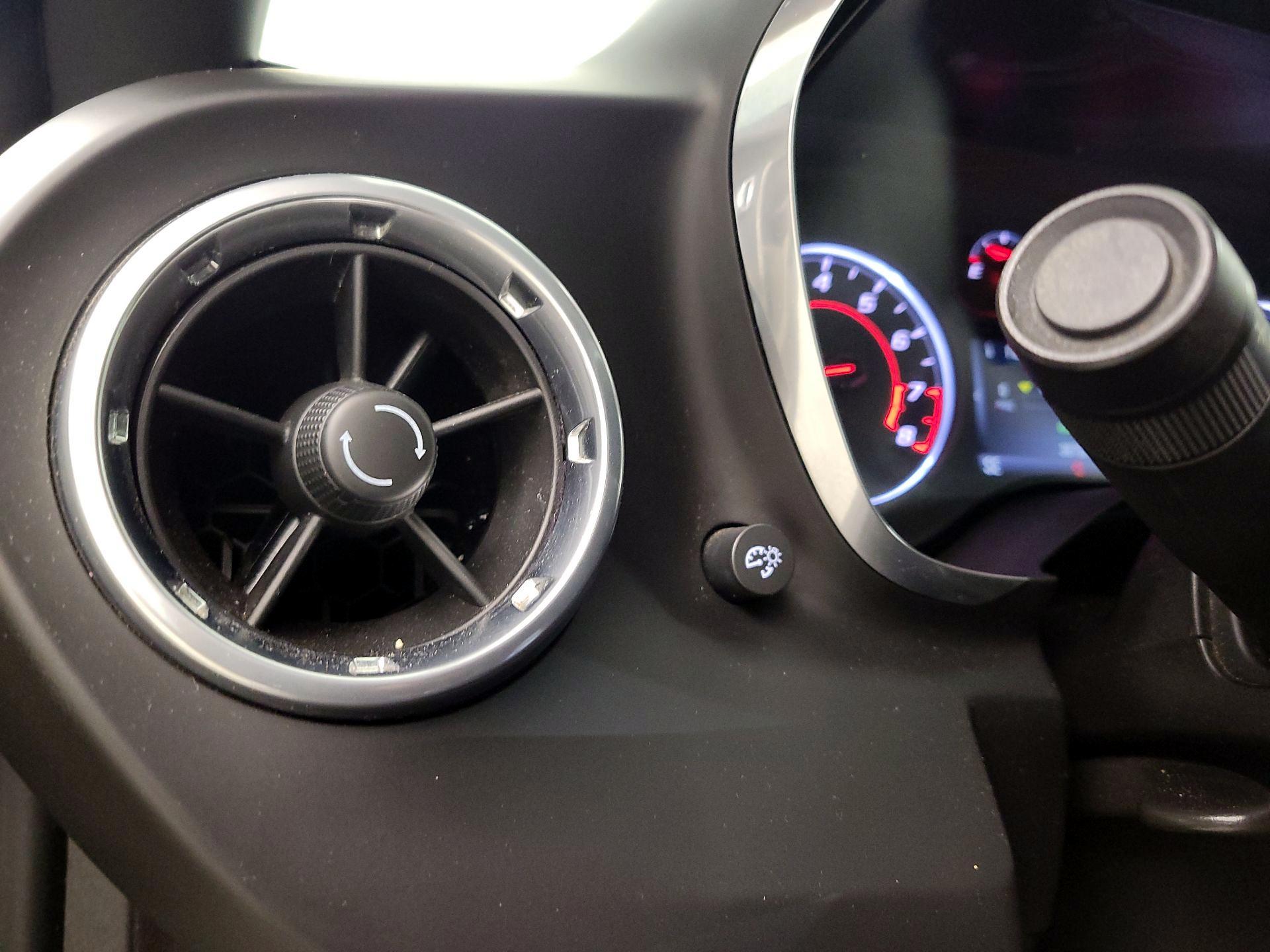 Thumbnail: 2017 Chevrolet Camaro - 13