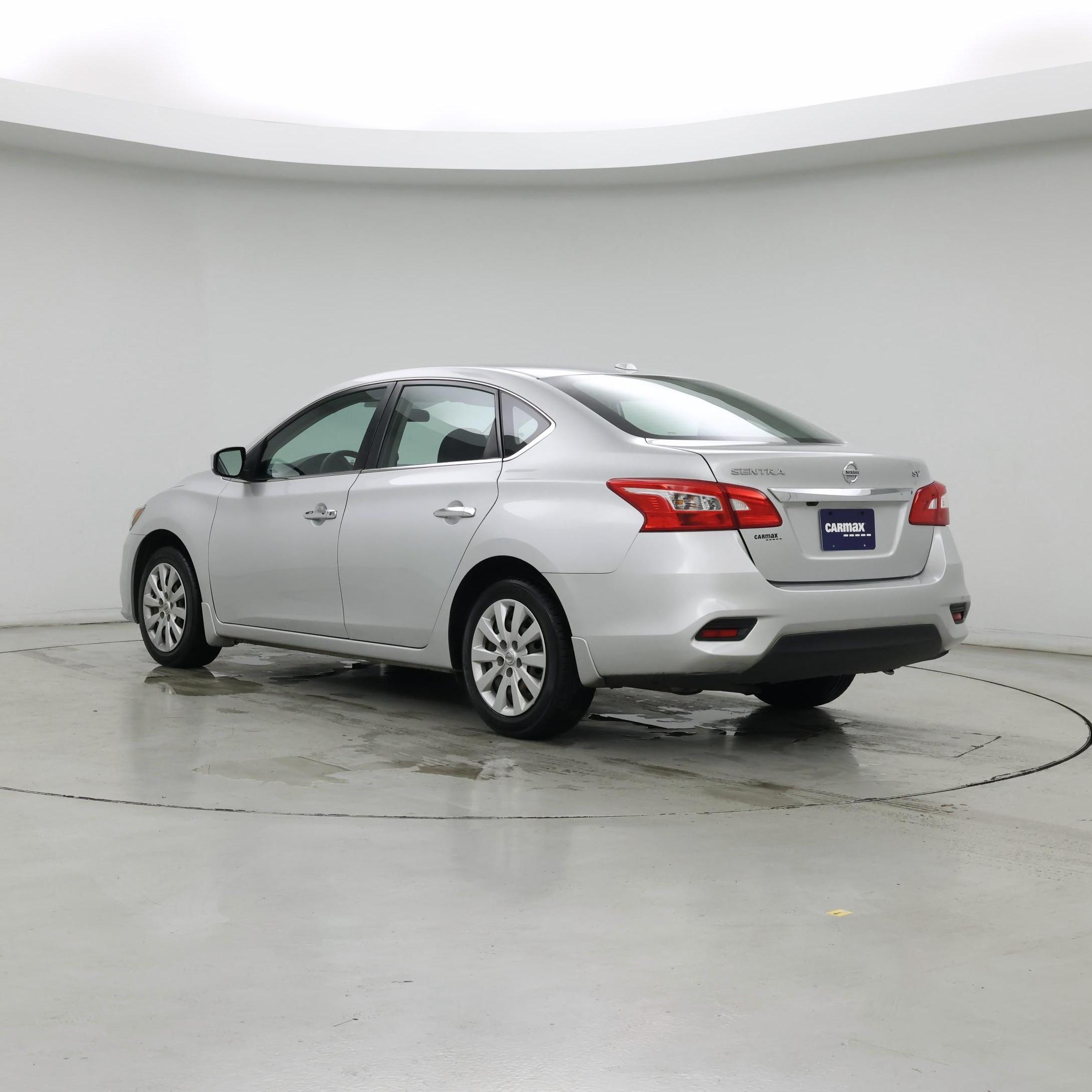 Thumbnail: 2016 Nissan Sentra - 2