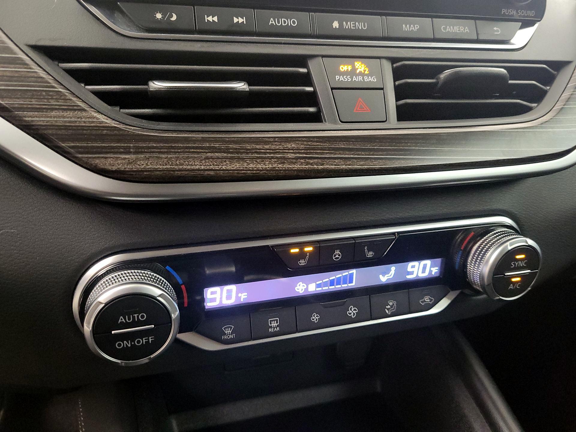 Thumbnail: 2019 Nissan Altima - 16