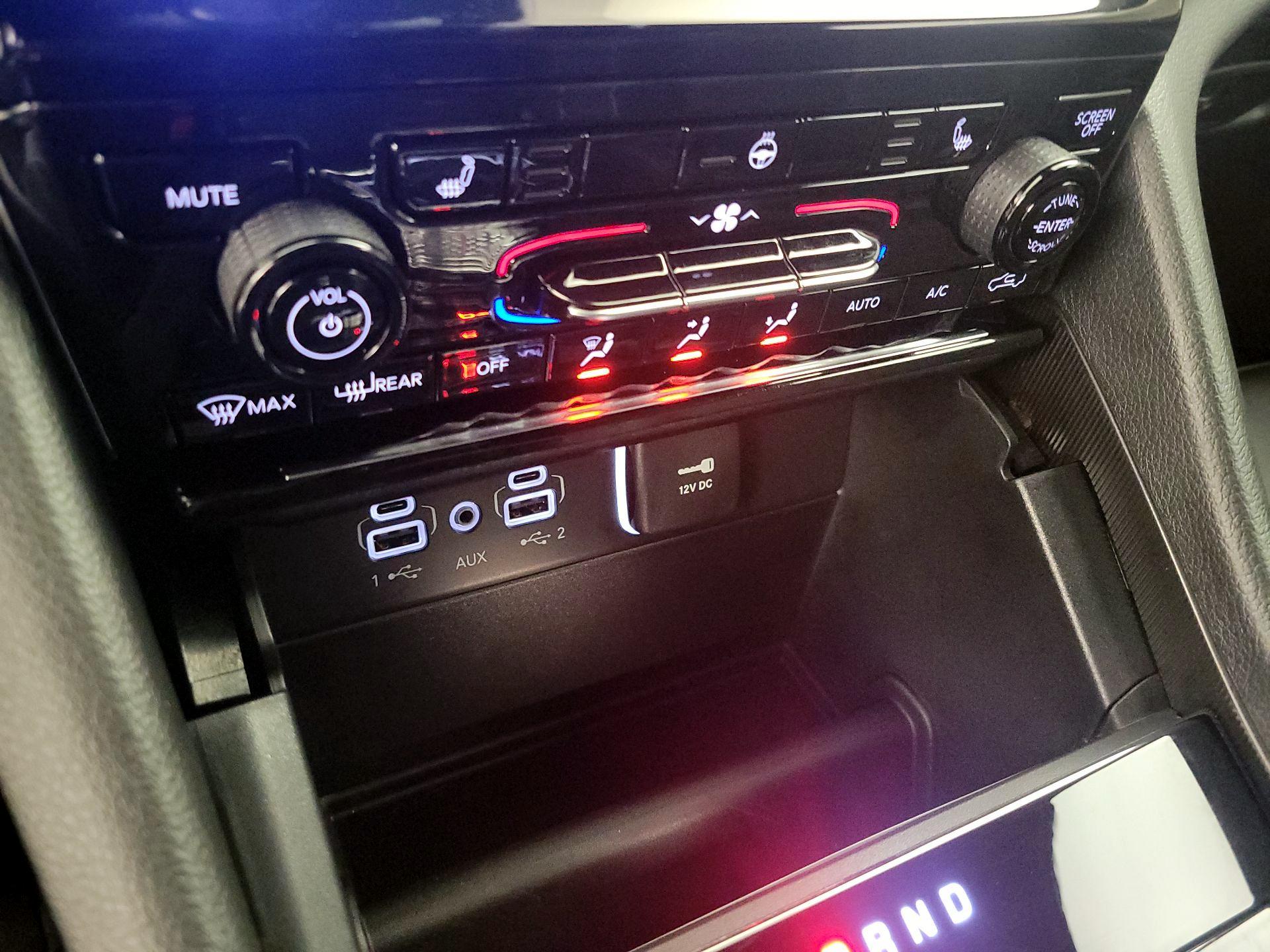 Thumbnail: 2025 Jeep Grand Cherokee - 17