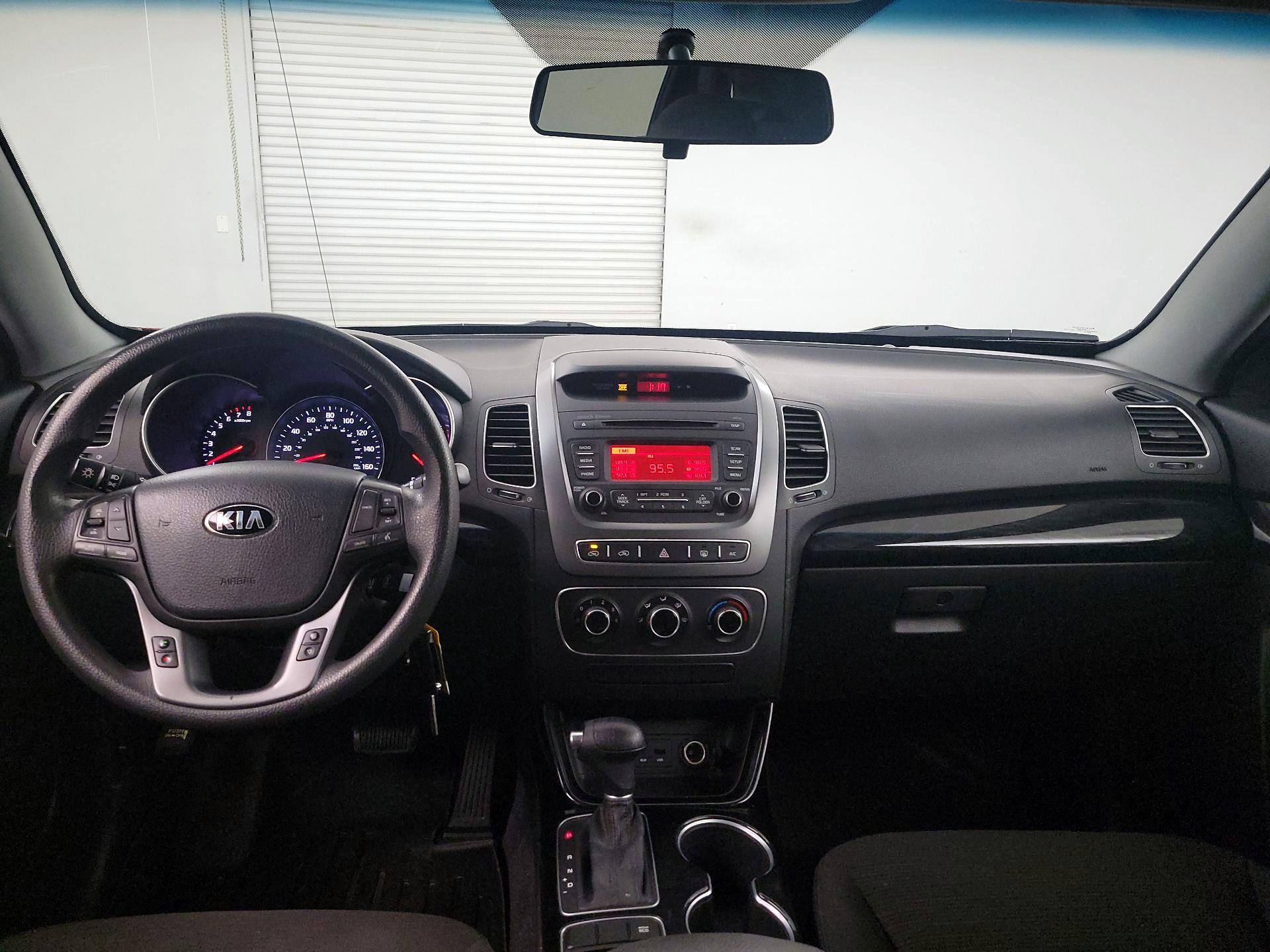 Thumbnail: 2014 Kia Sorento - 9