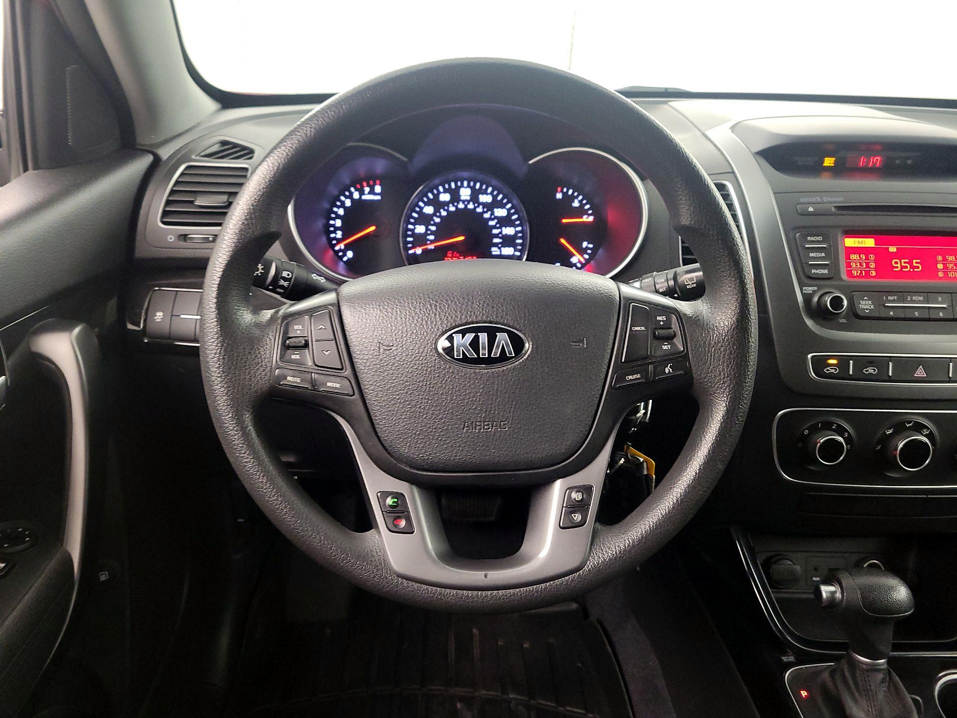 Thumbnail: 2014 Kia Sorento - 10