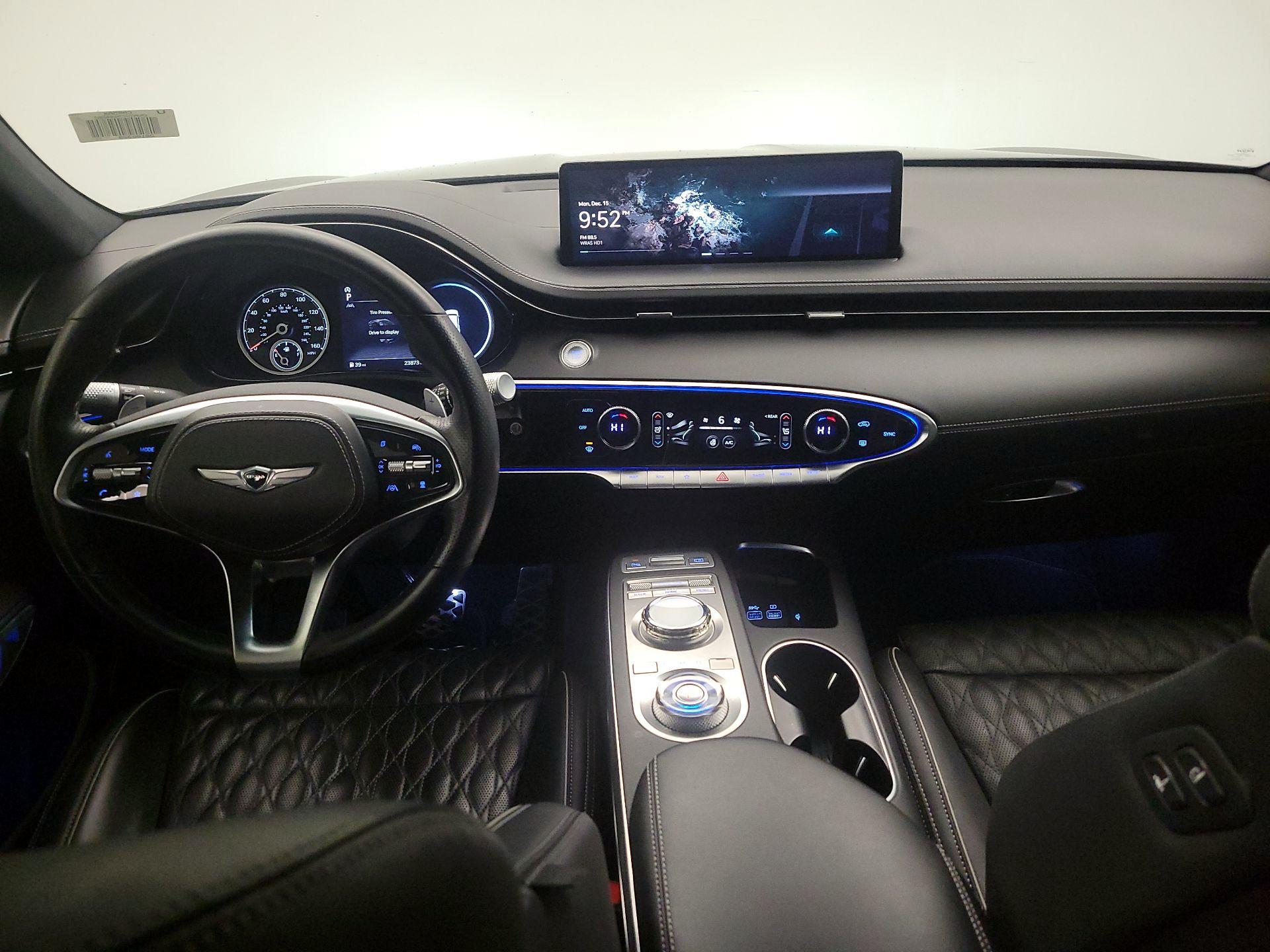 Thumbnail: 2022 Genesis GV70 - 9