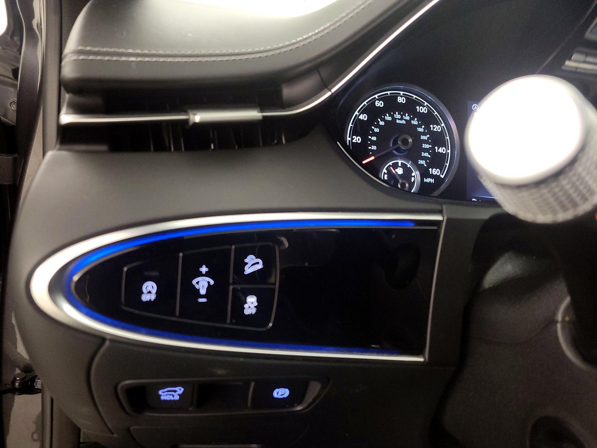 Thumbnail: 2022 Genesis GV70 - 13